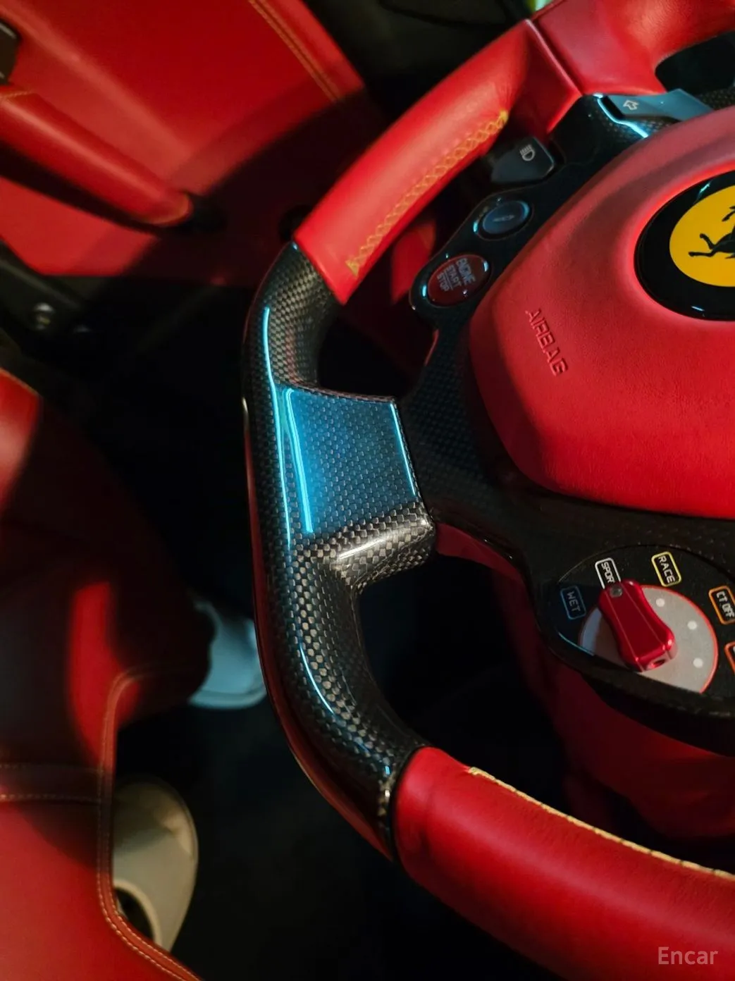 Ferrari 488 Spider превью 11