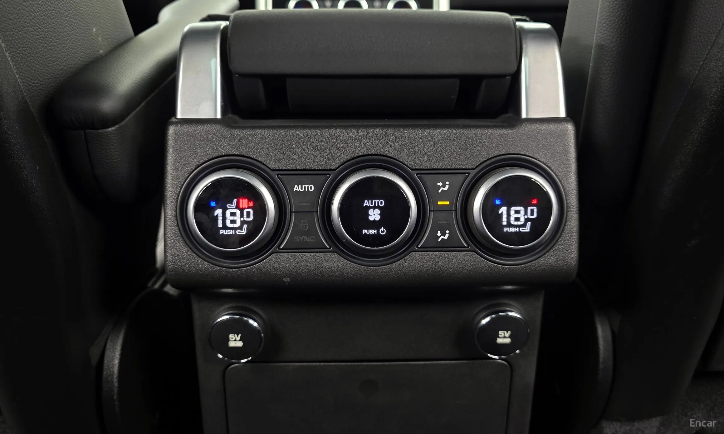 Land Rover Discovery 5 превью 18