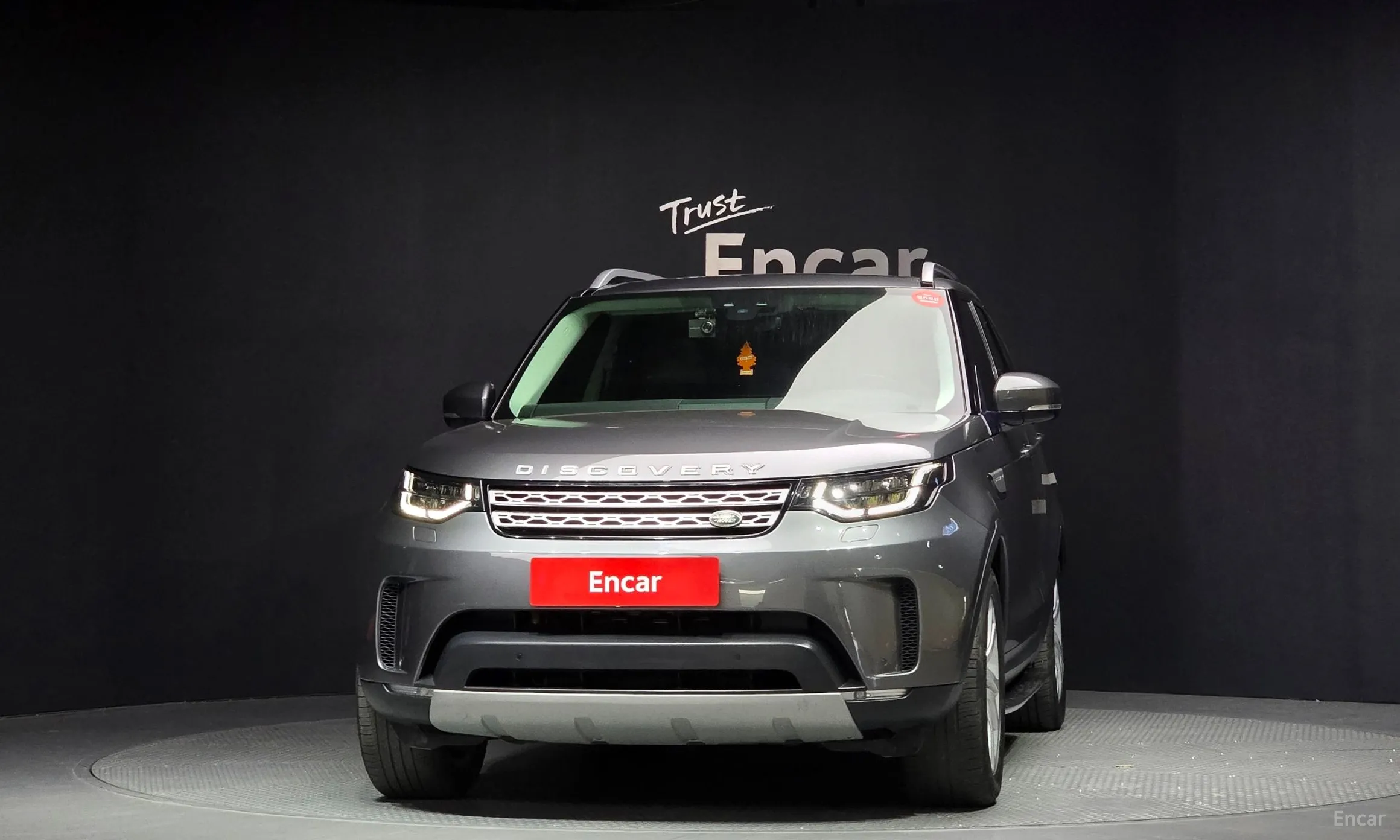 Land Rover Discovery 5 превью 3