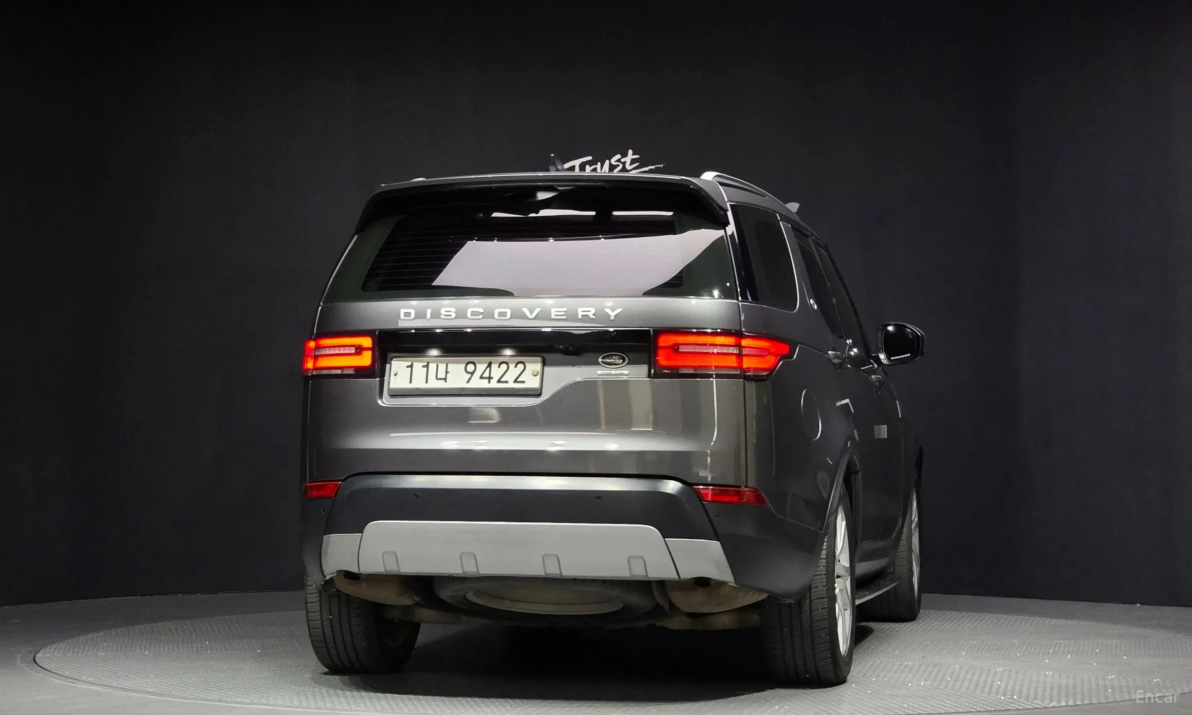 Land Rover Discovery 5 превью 4