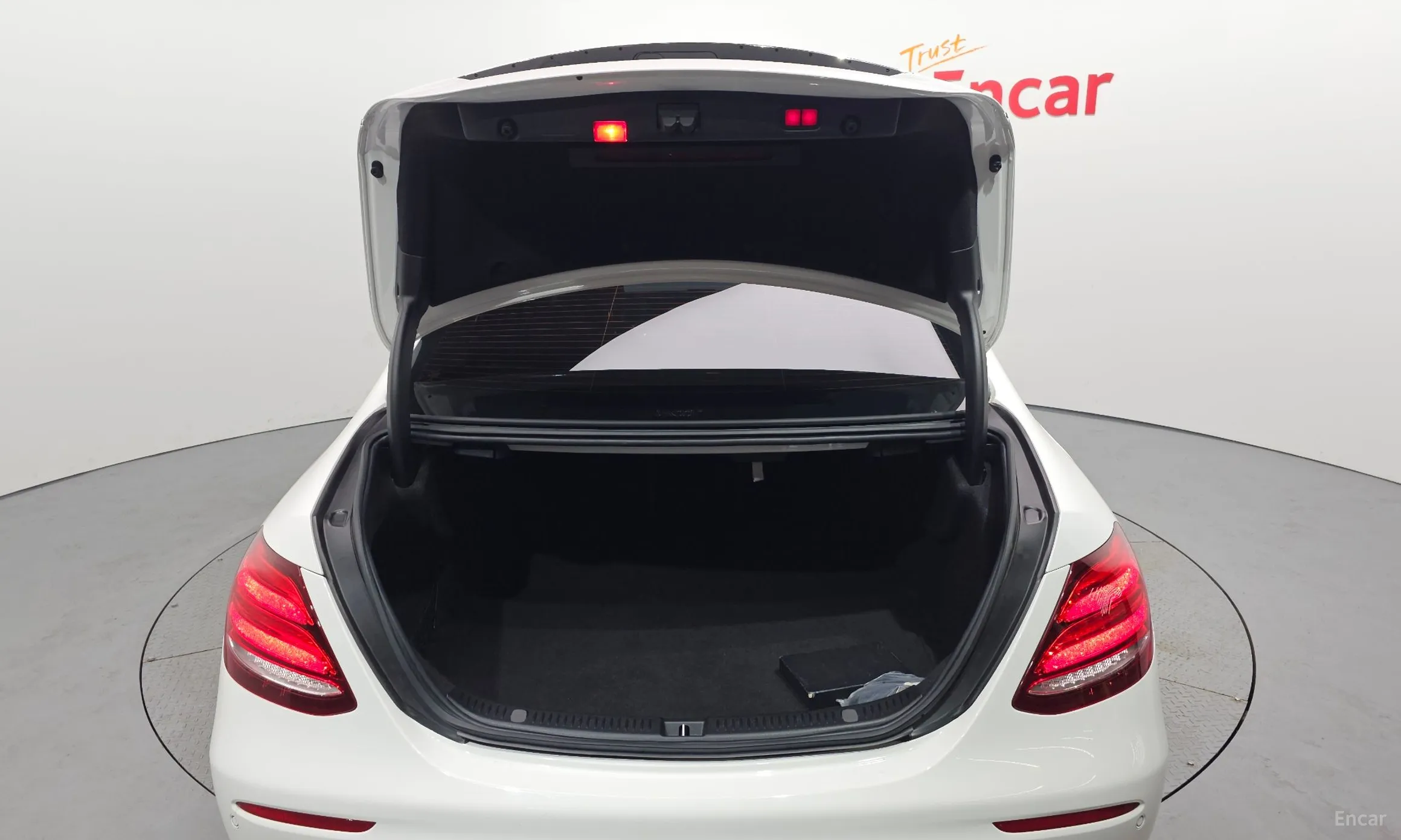 Mercedes Benz E-Class W213 превью 20