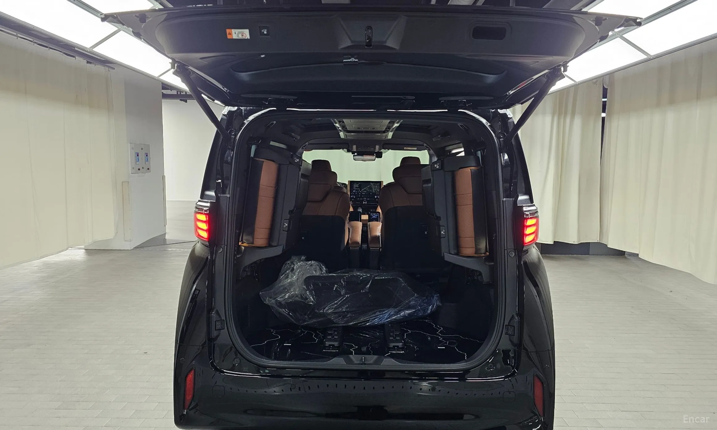 Toyota Alphard 4th Generation превью 20
