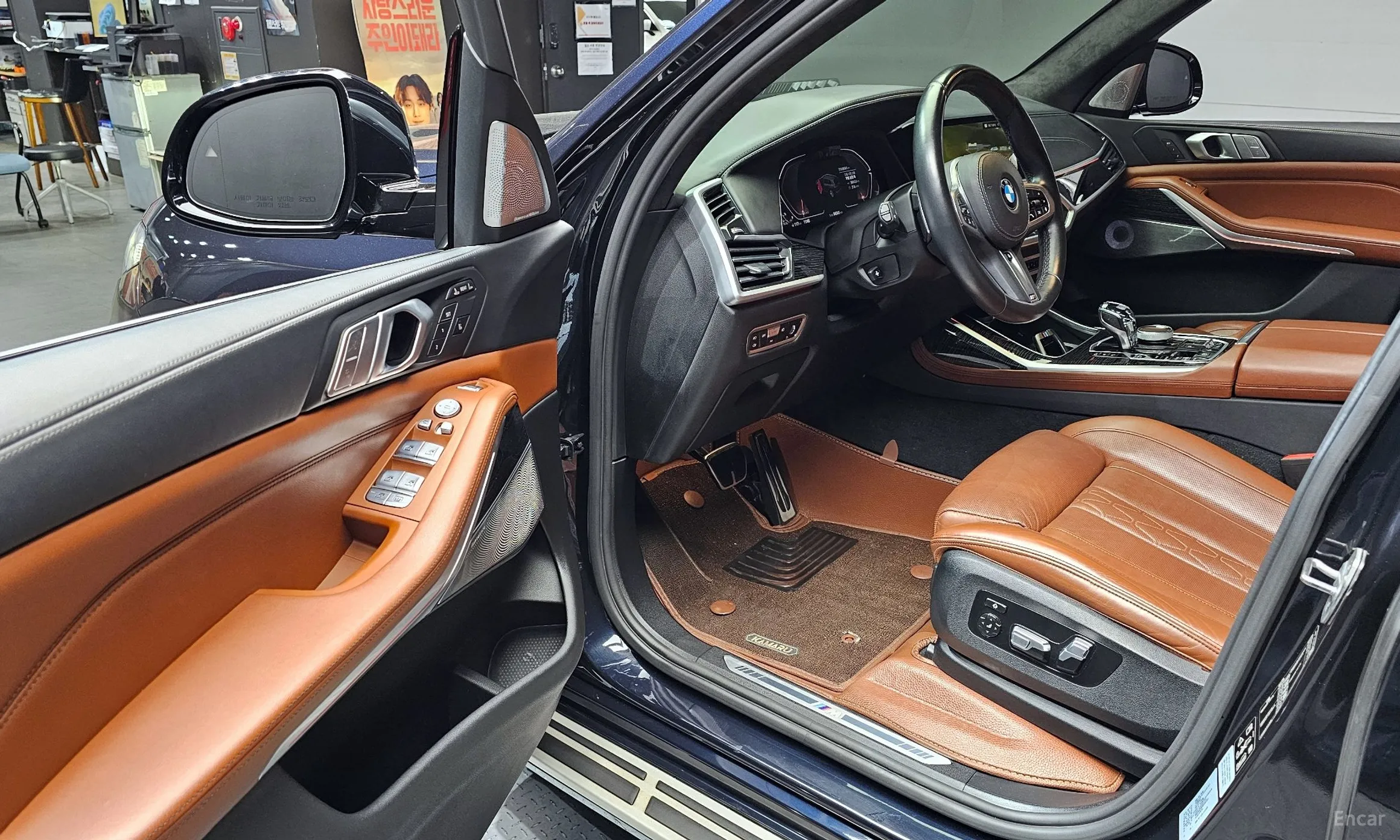 BMW X7 (G07) превью 10