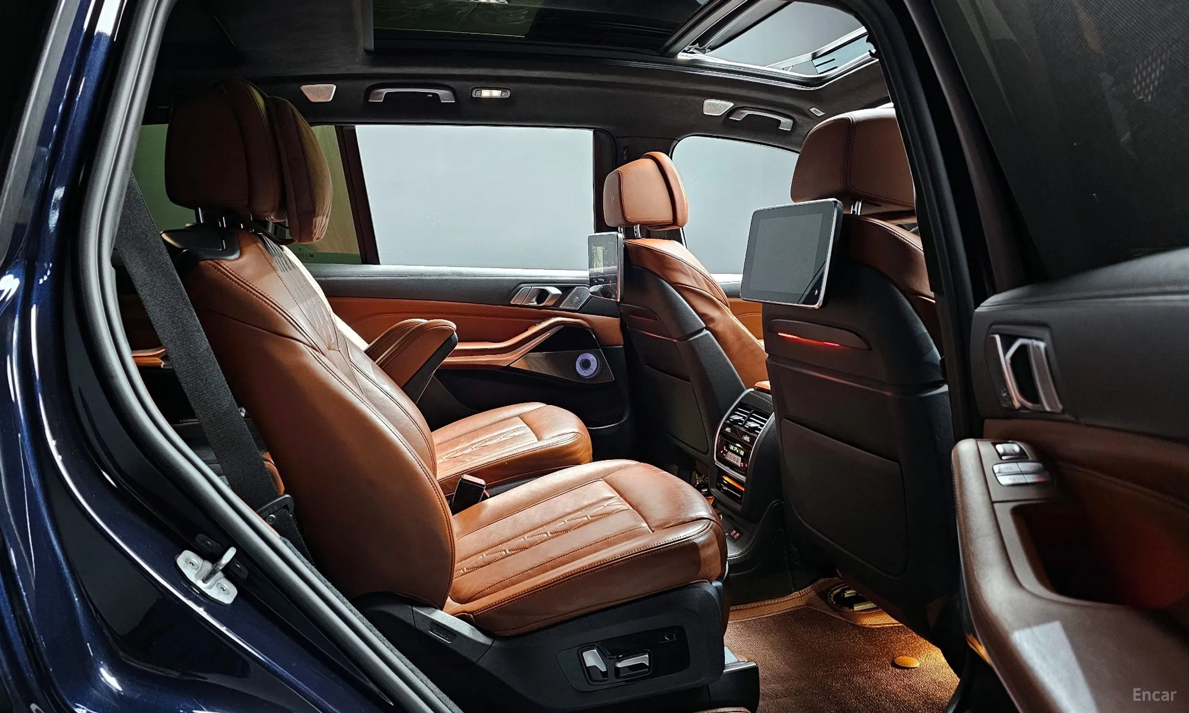 BMW X7 (G07) превью 11