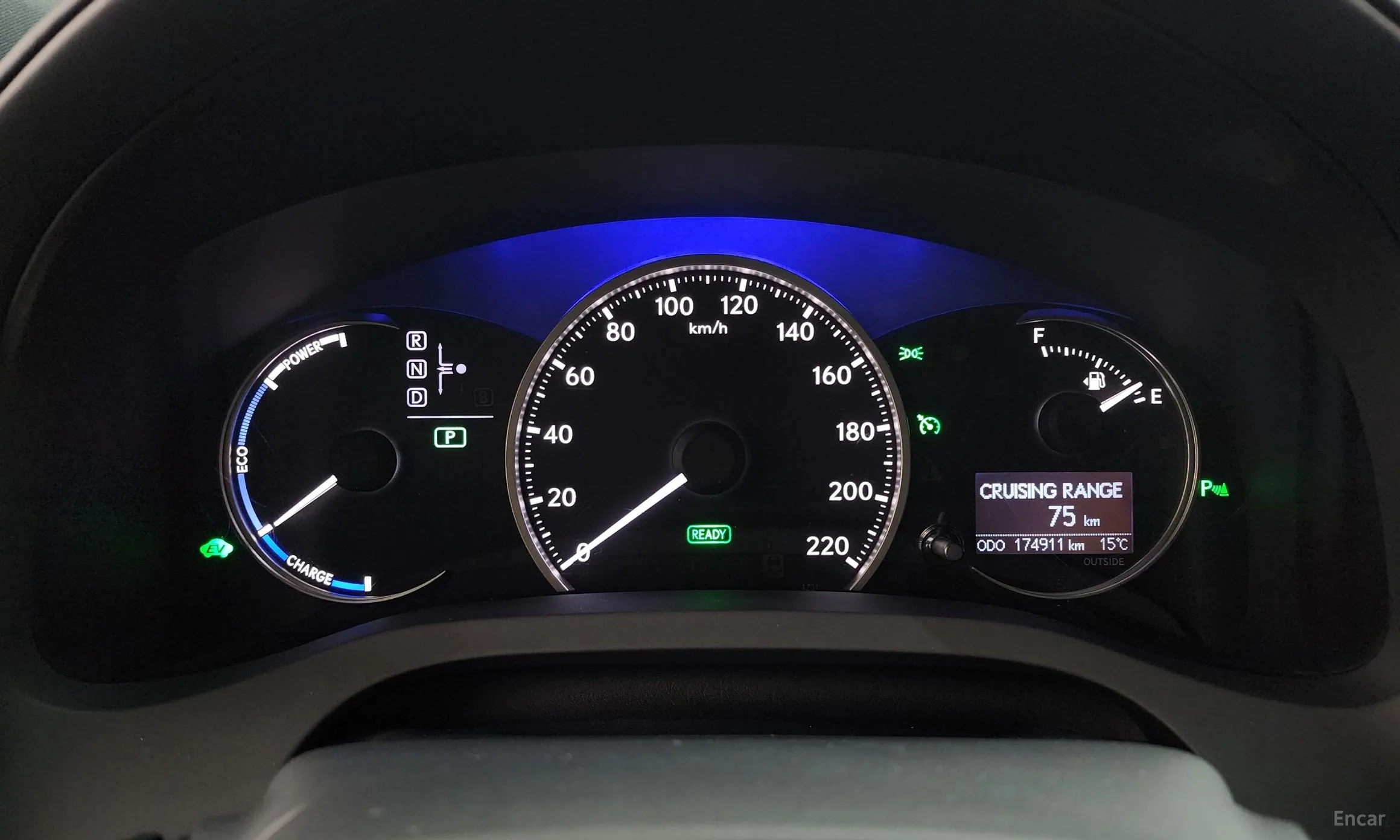 Lexus CT200h превью 8