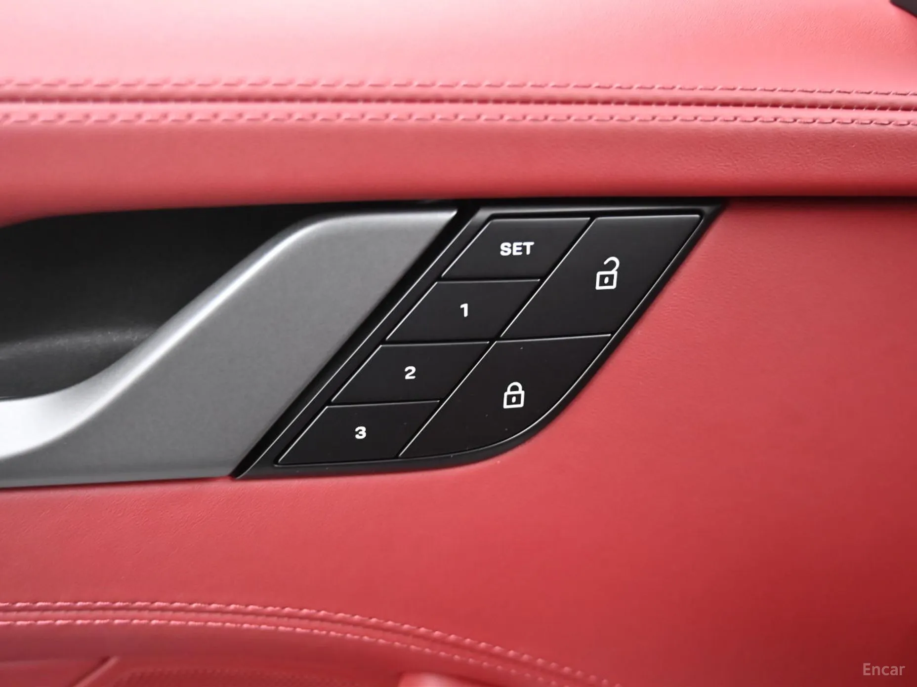 Porsche 911 (992) превью 16
