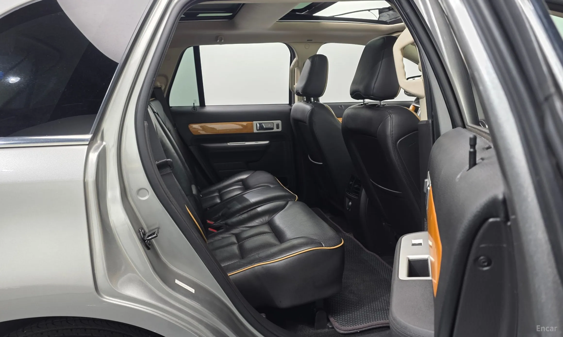 Lincoln MKX превью 11
