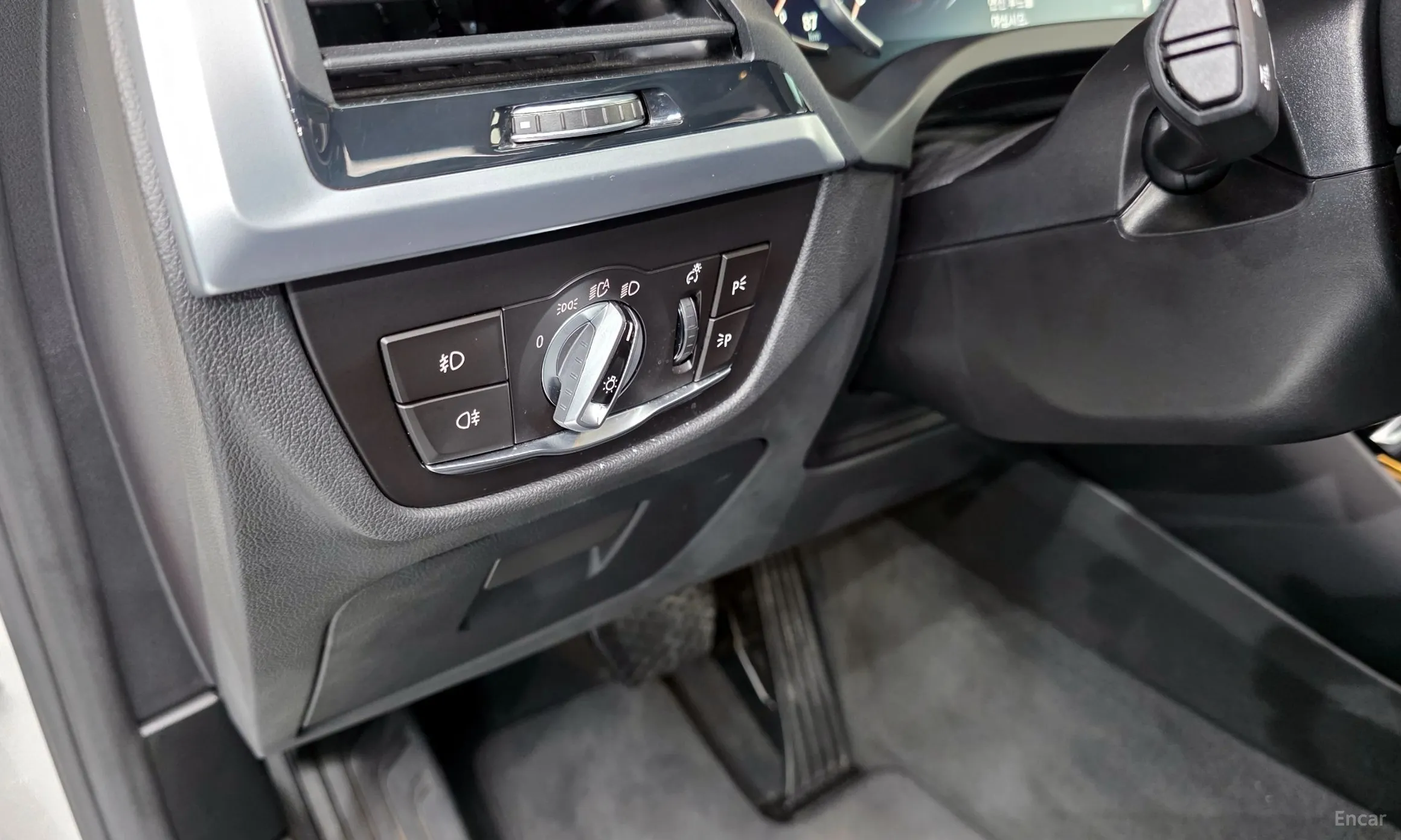 BMW X3 (G01) превью 16