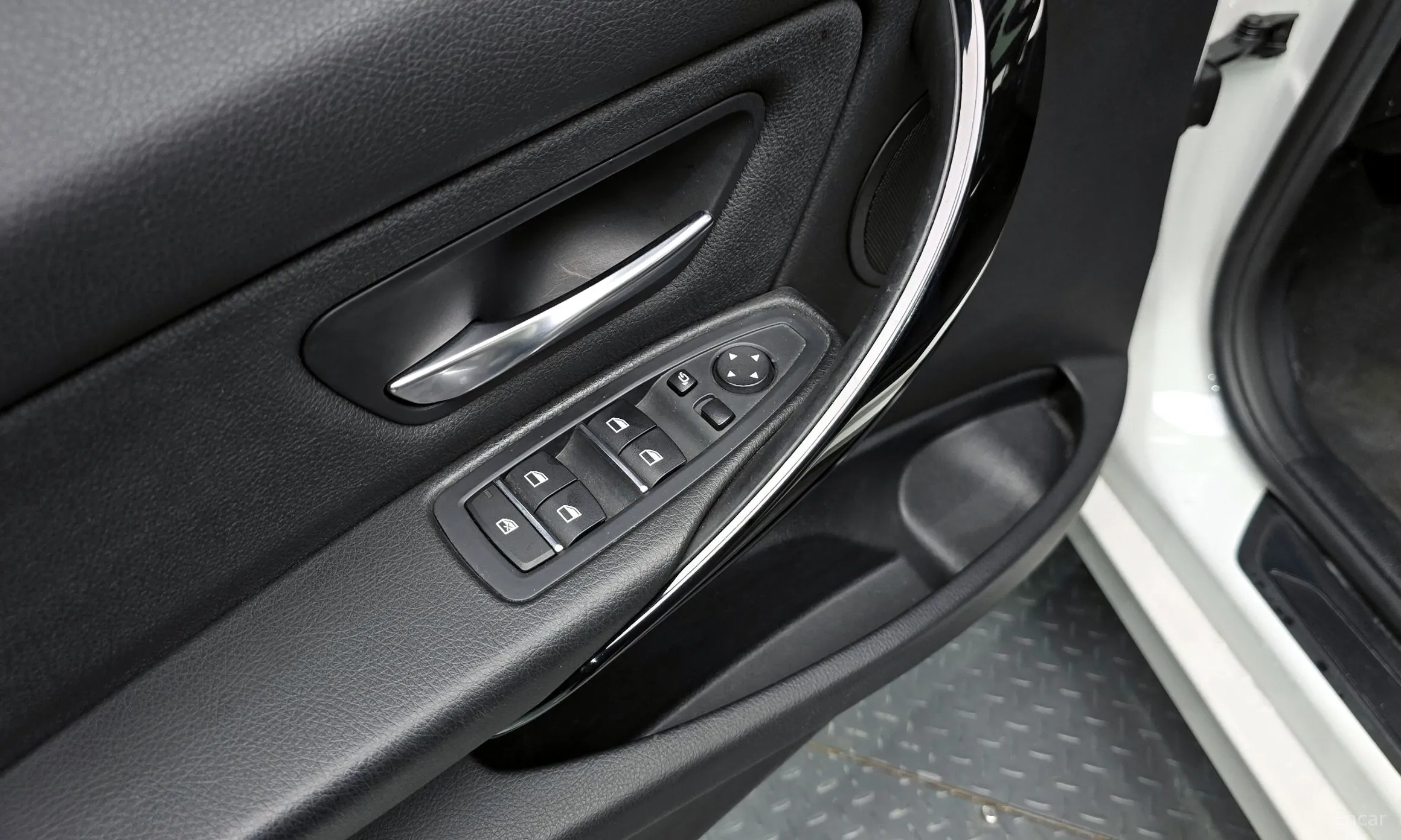 BMW 3 Series (F30) превью 17