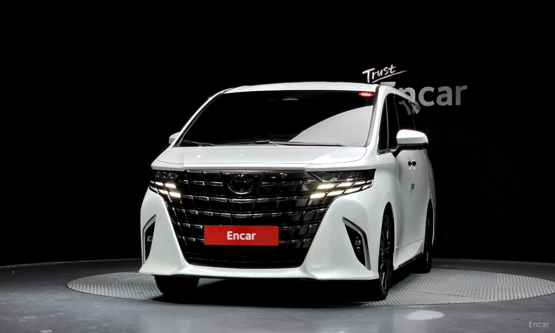 Toyota Alphard 4th Generation превью 3