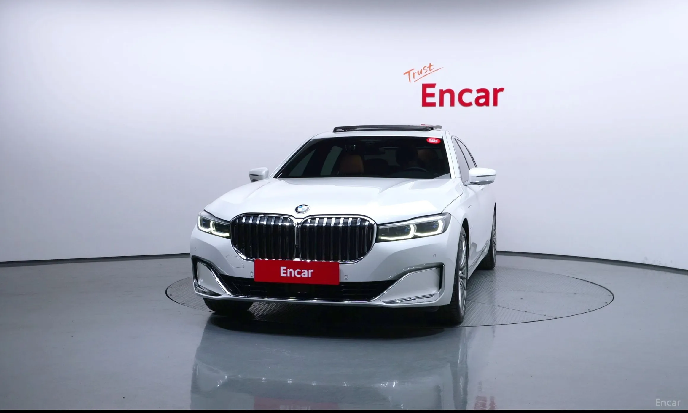 BMW 7 Series (G11) превью 3