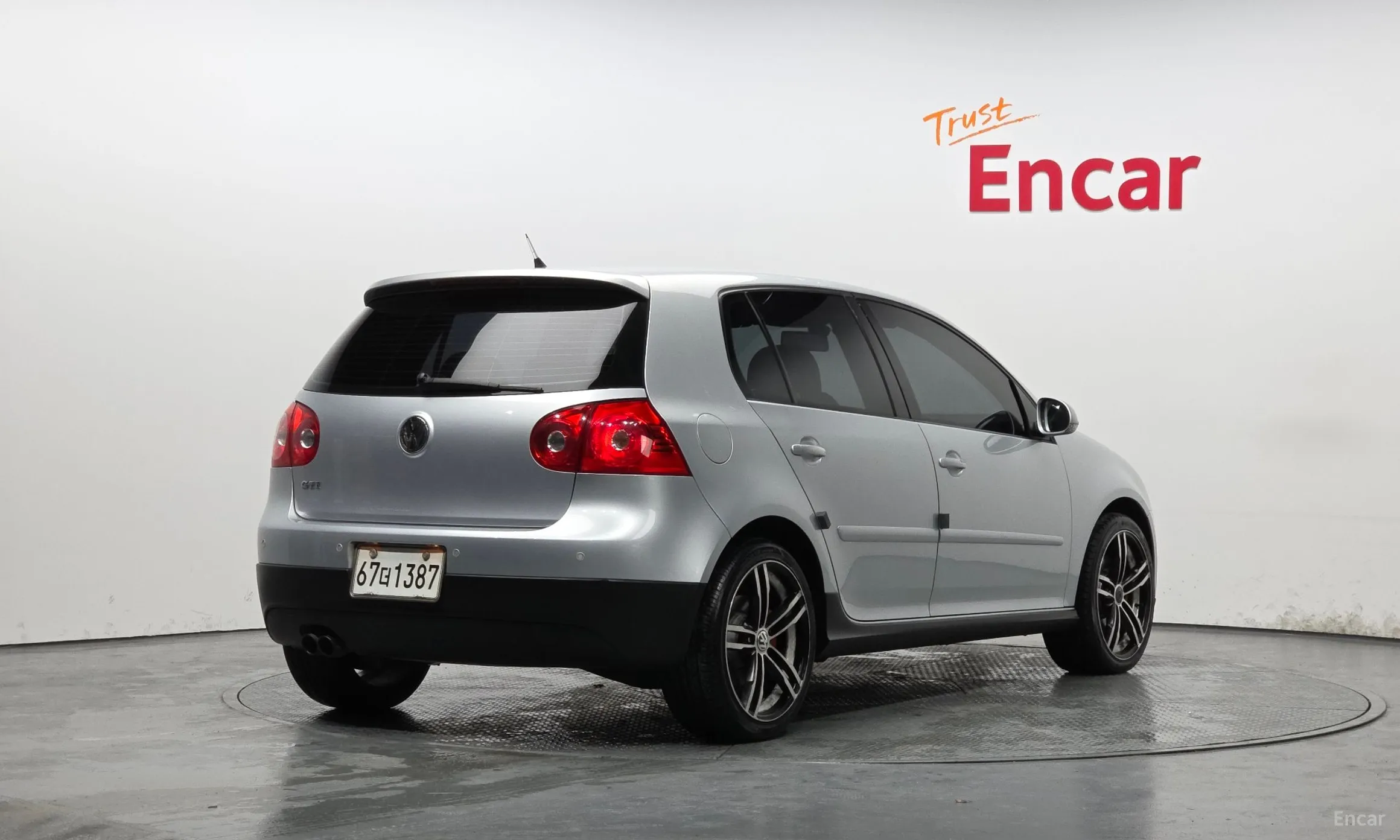 Volkswagen Golf 5th Generation превью 2