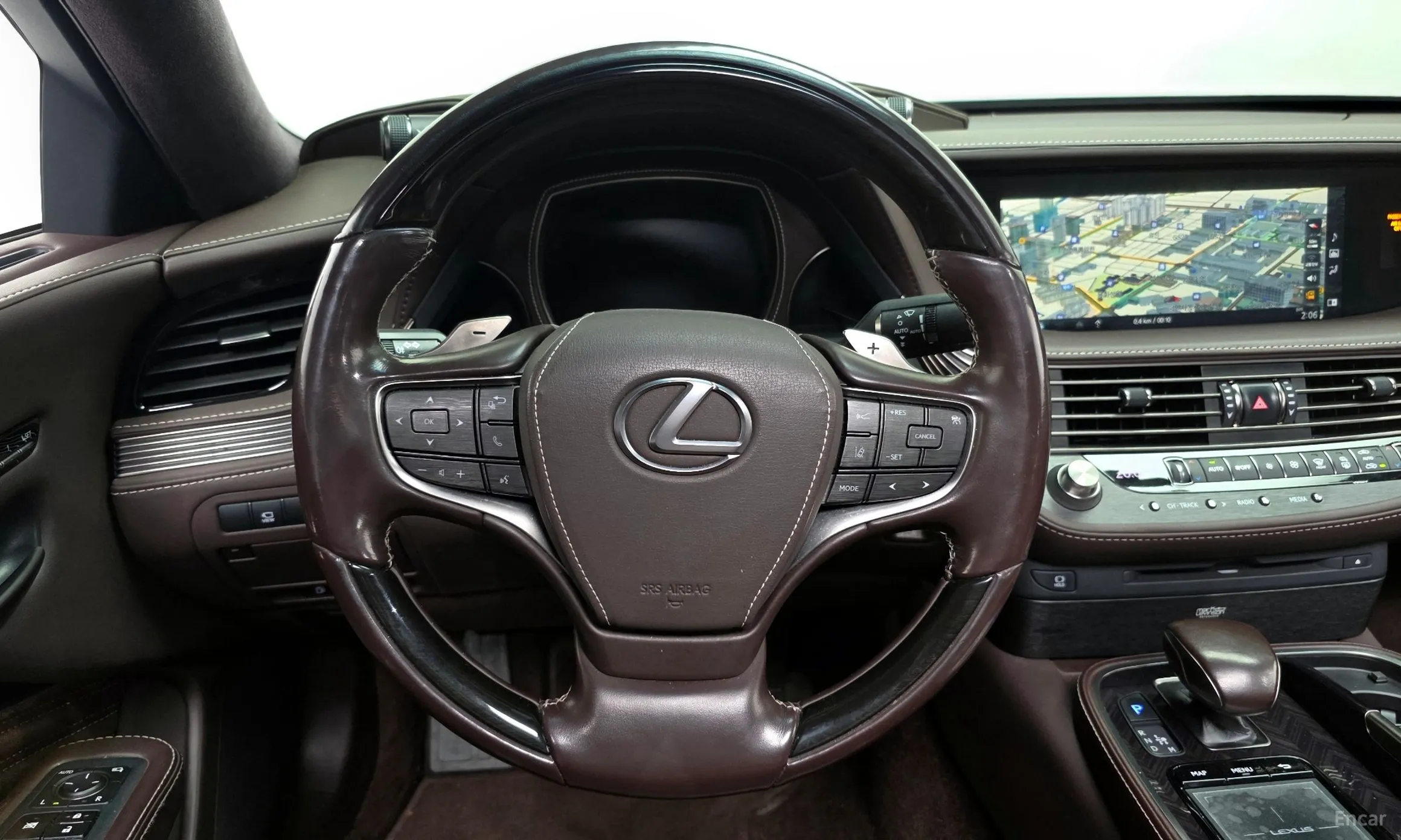 Lexus LS500h Gen 5 превью 13