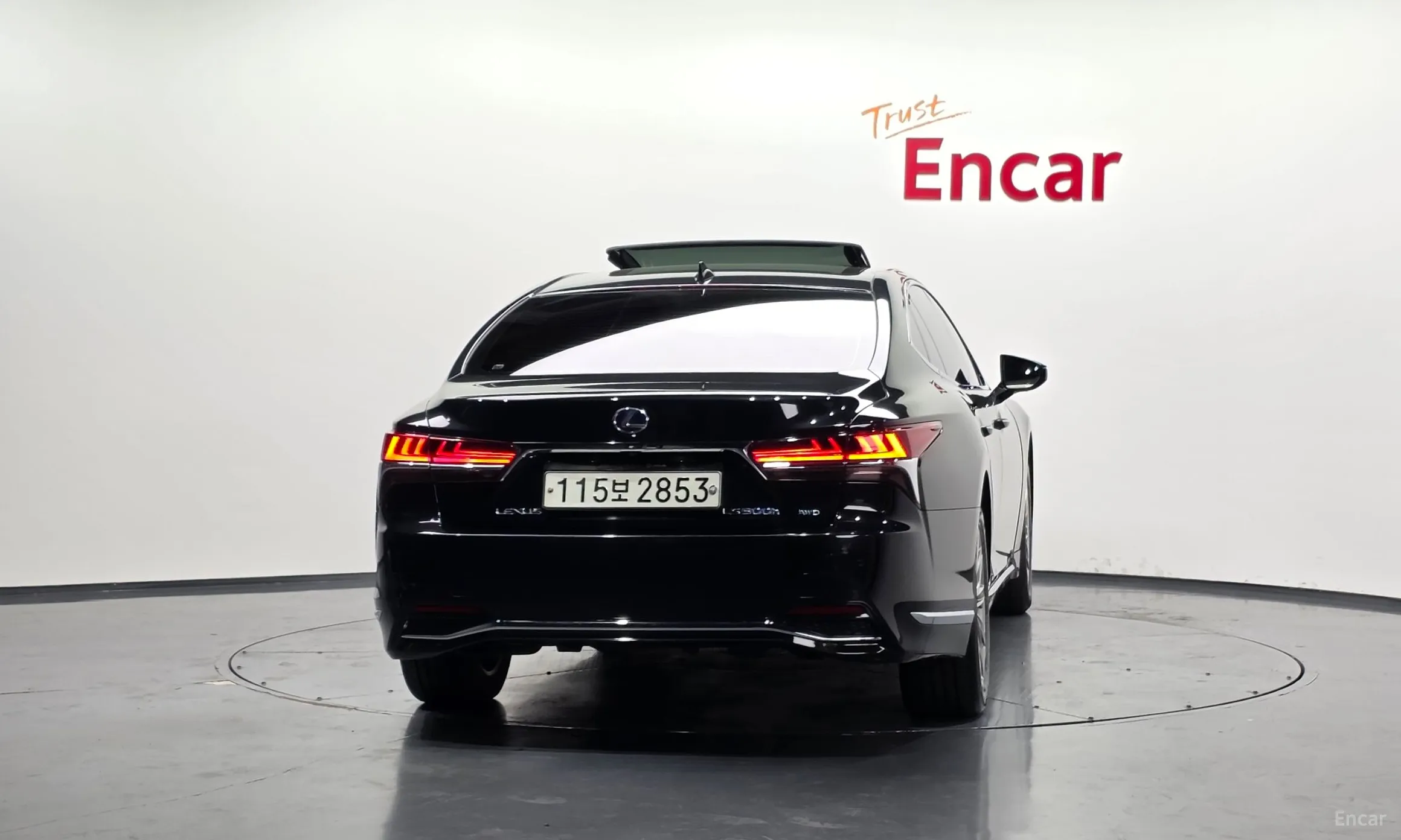 Lexus LS500h Gen 5 превью 4