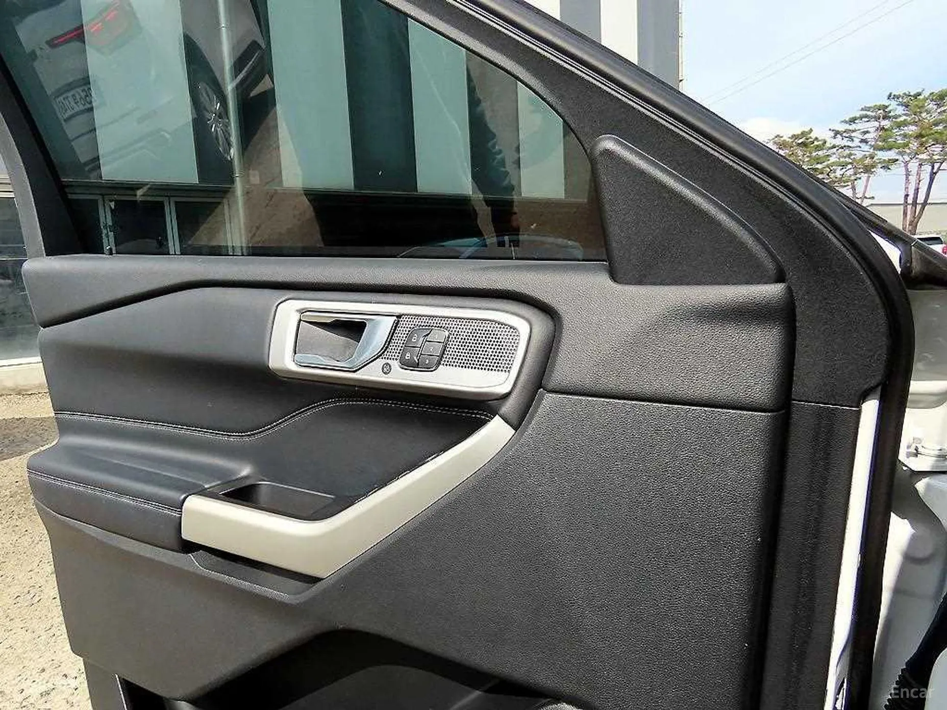 Ford Explorer 6th Generation превью 11