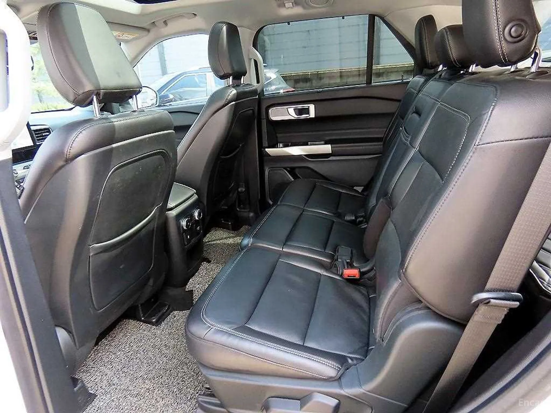Ford Explorer 6th Generation превью 6
