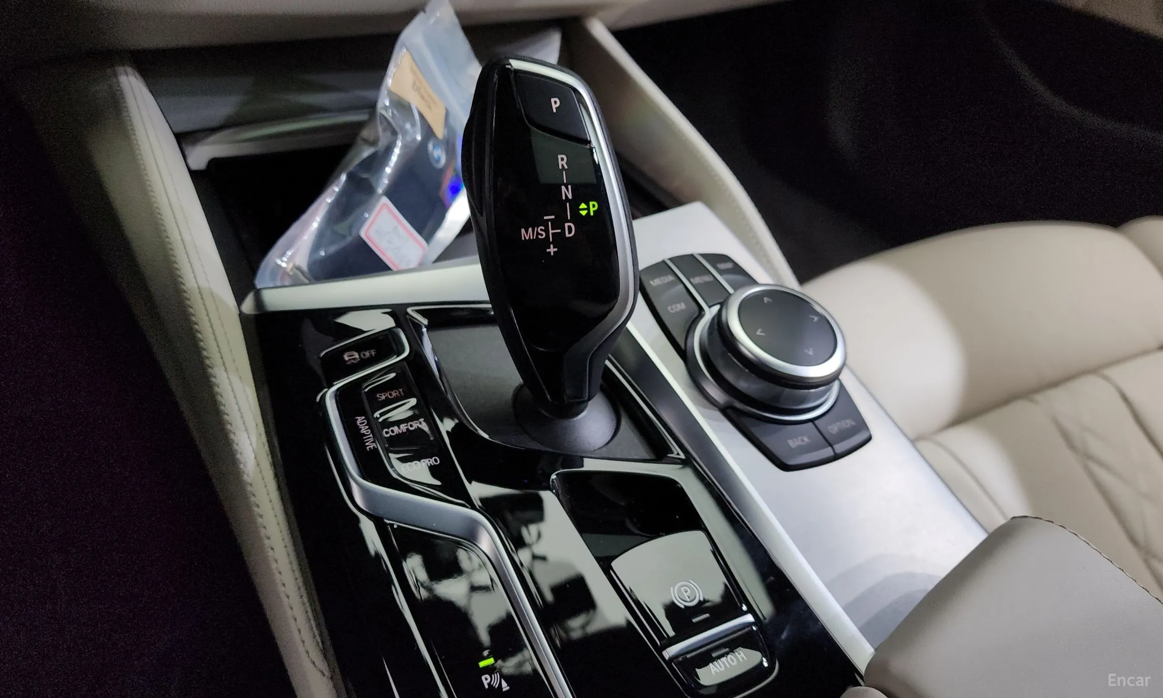 BMW 5 Series (G30) превью 9