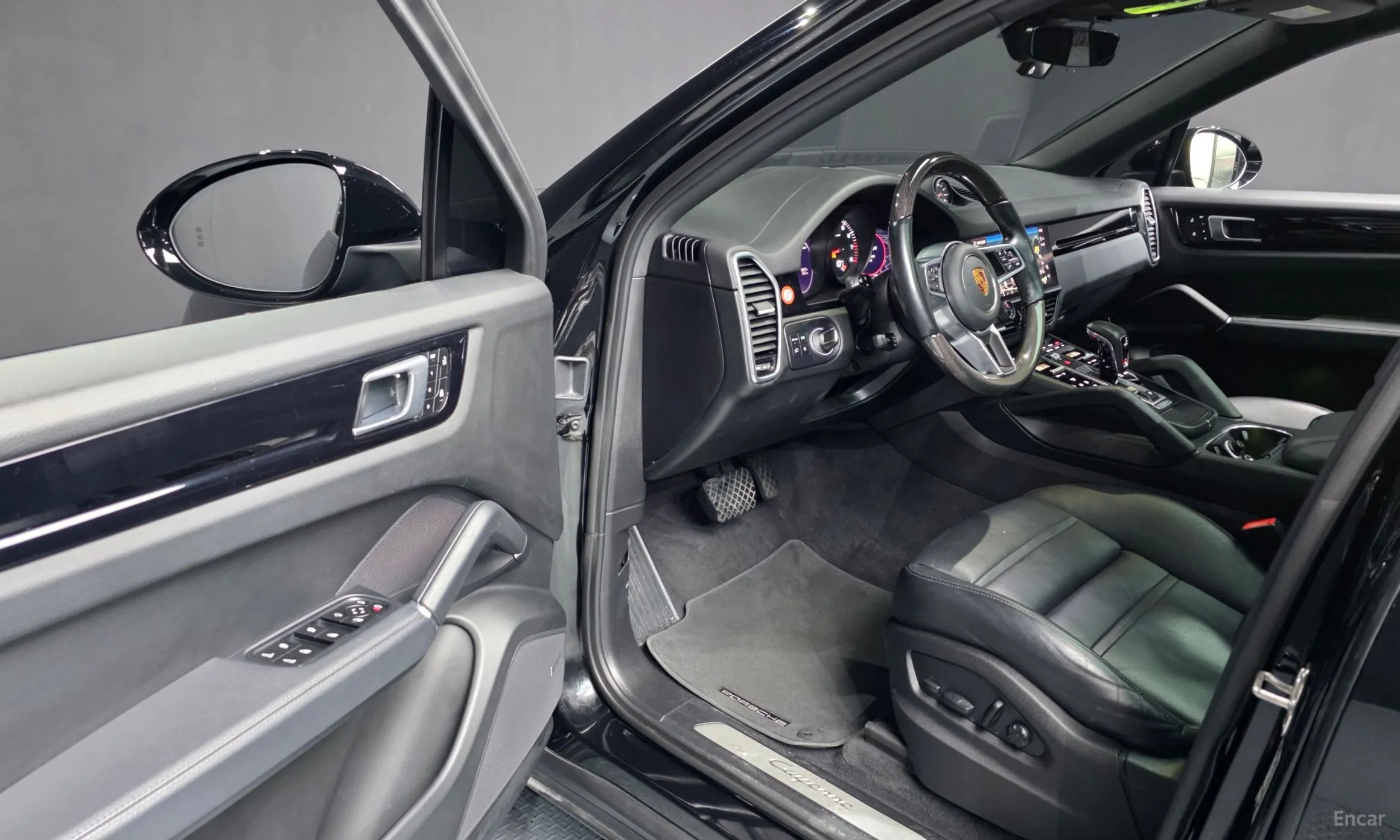 Porsche Cayenne (PO536) превью 10