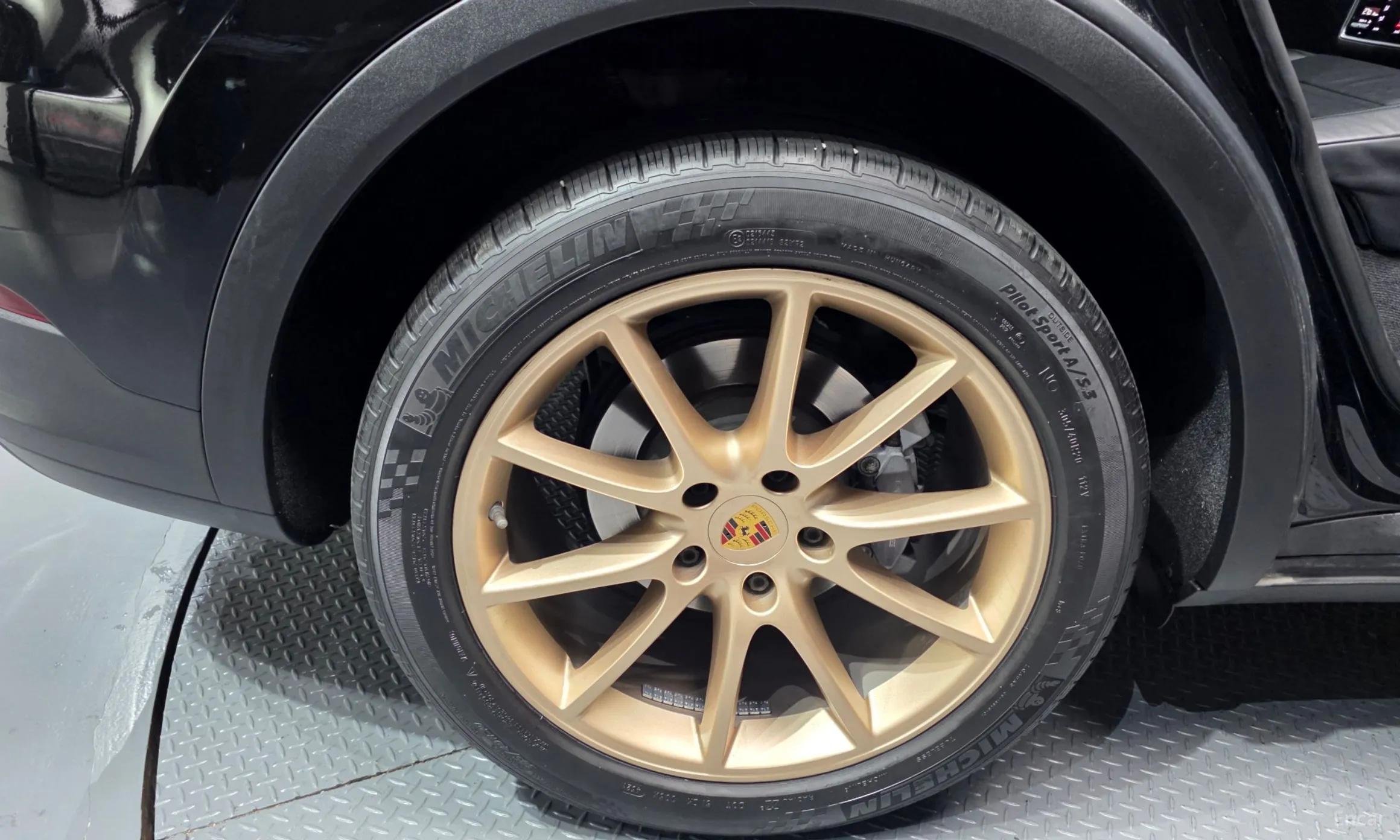 Porsche Cayenne (PO536) превью 5