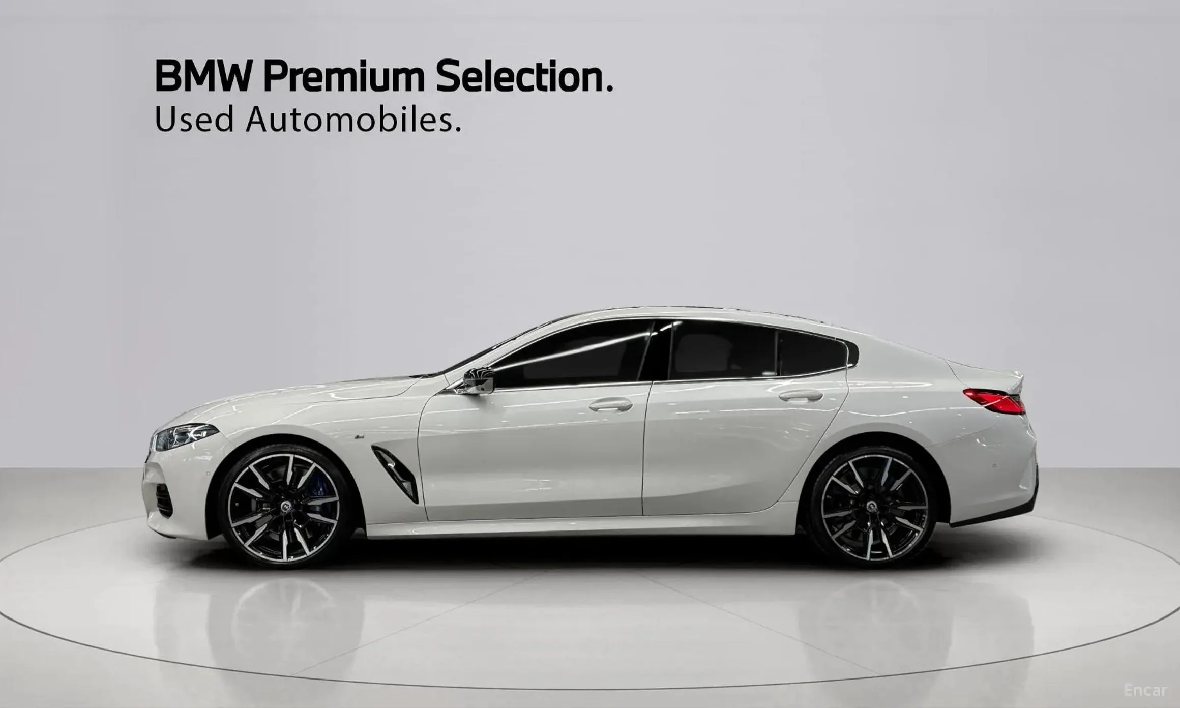BMW 8-series (G15) превью 18