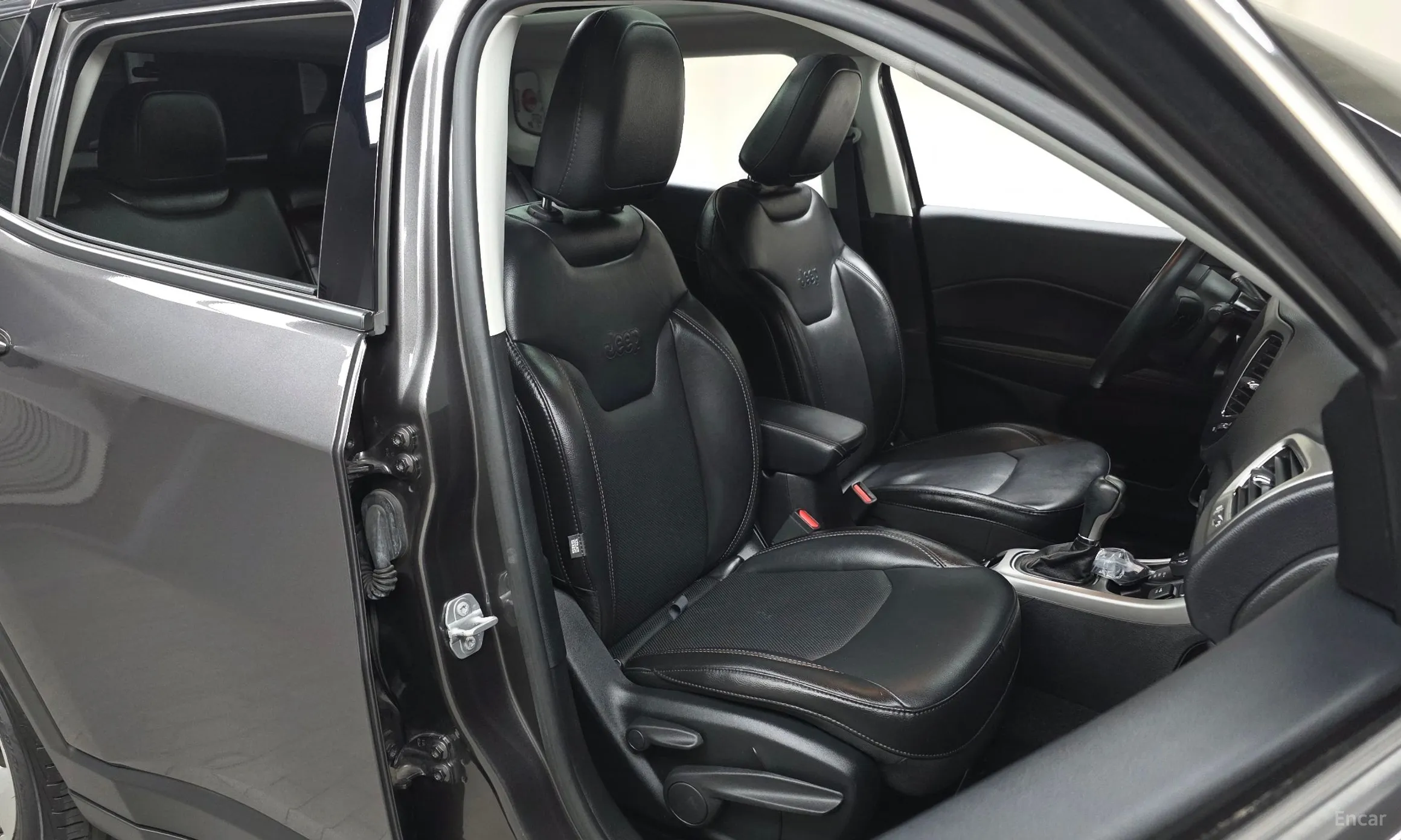 Jeep Compass 2nd Generation превью 12