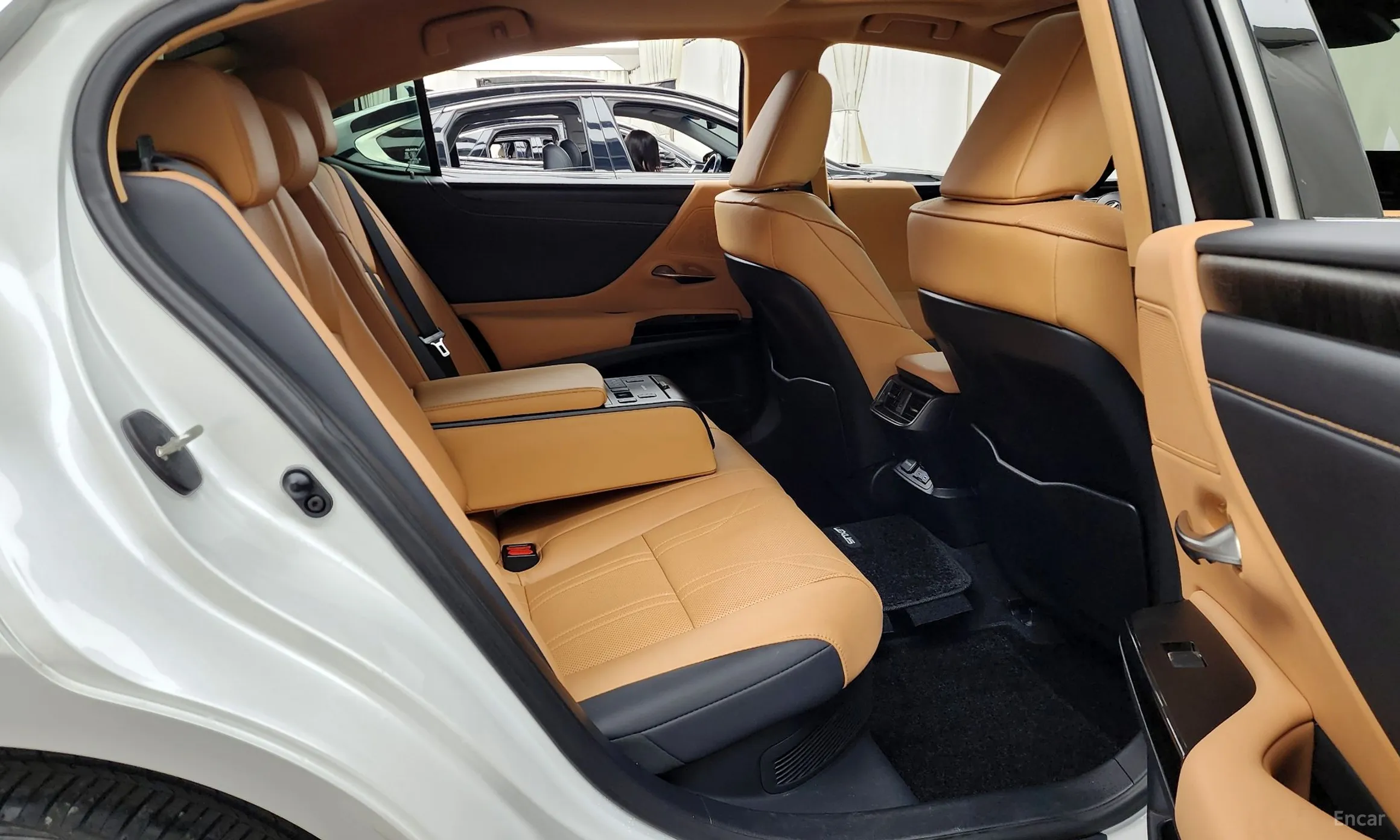 Lexus ES300h 7th Generation превью 11