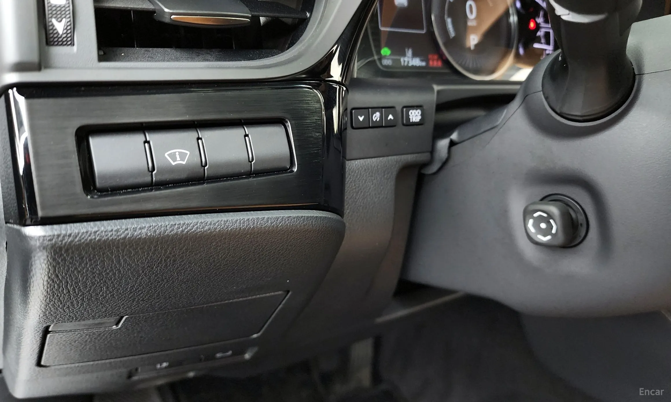 Lexus ES300h 7th Generation превью 16