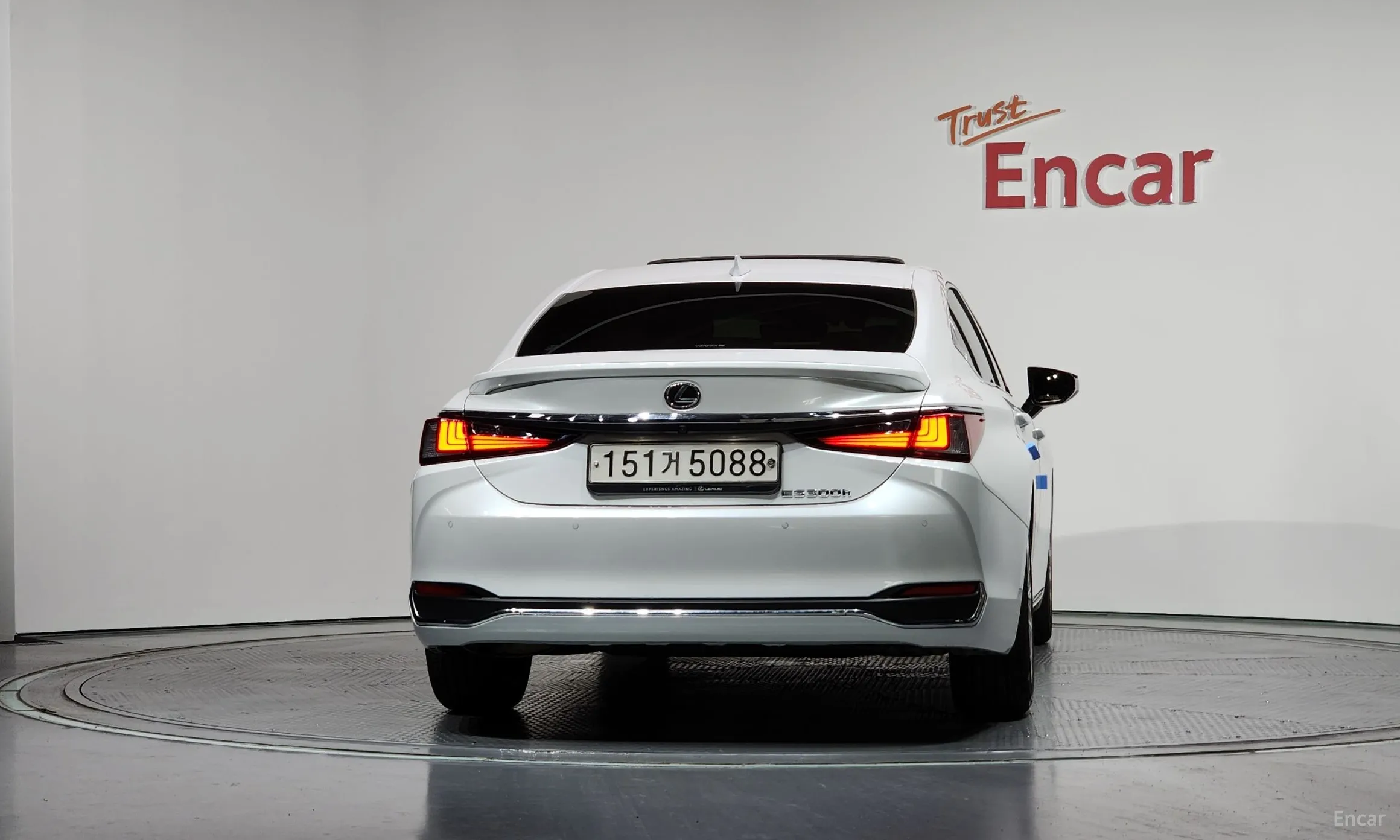 Lexus ES300h 7th Generation превью 4