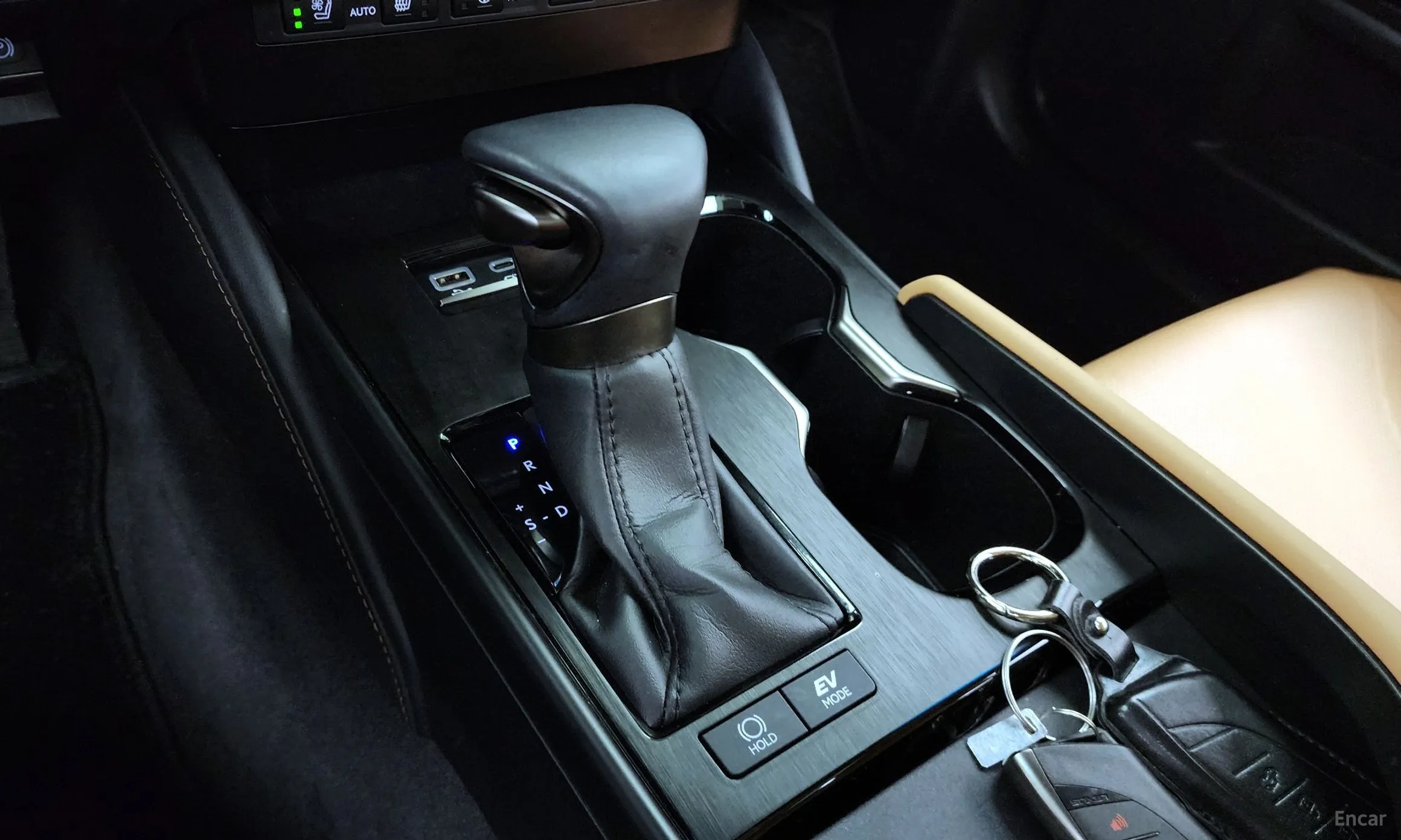 Lexus ES300h 7th Generation превью 9