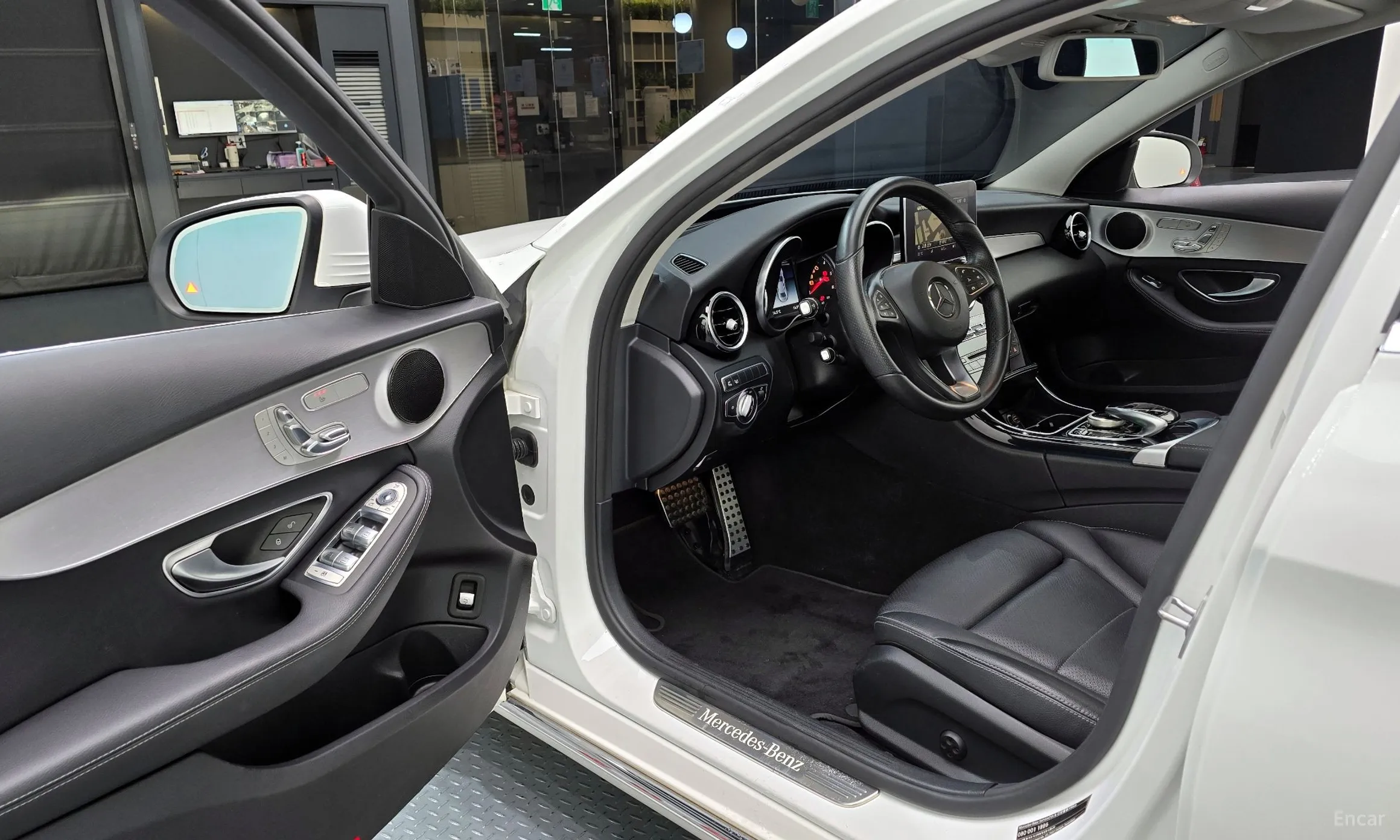 Mercedes Benz C-Class W205 превью 10