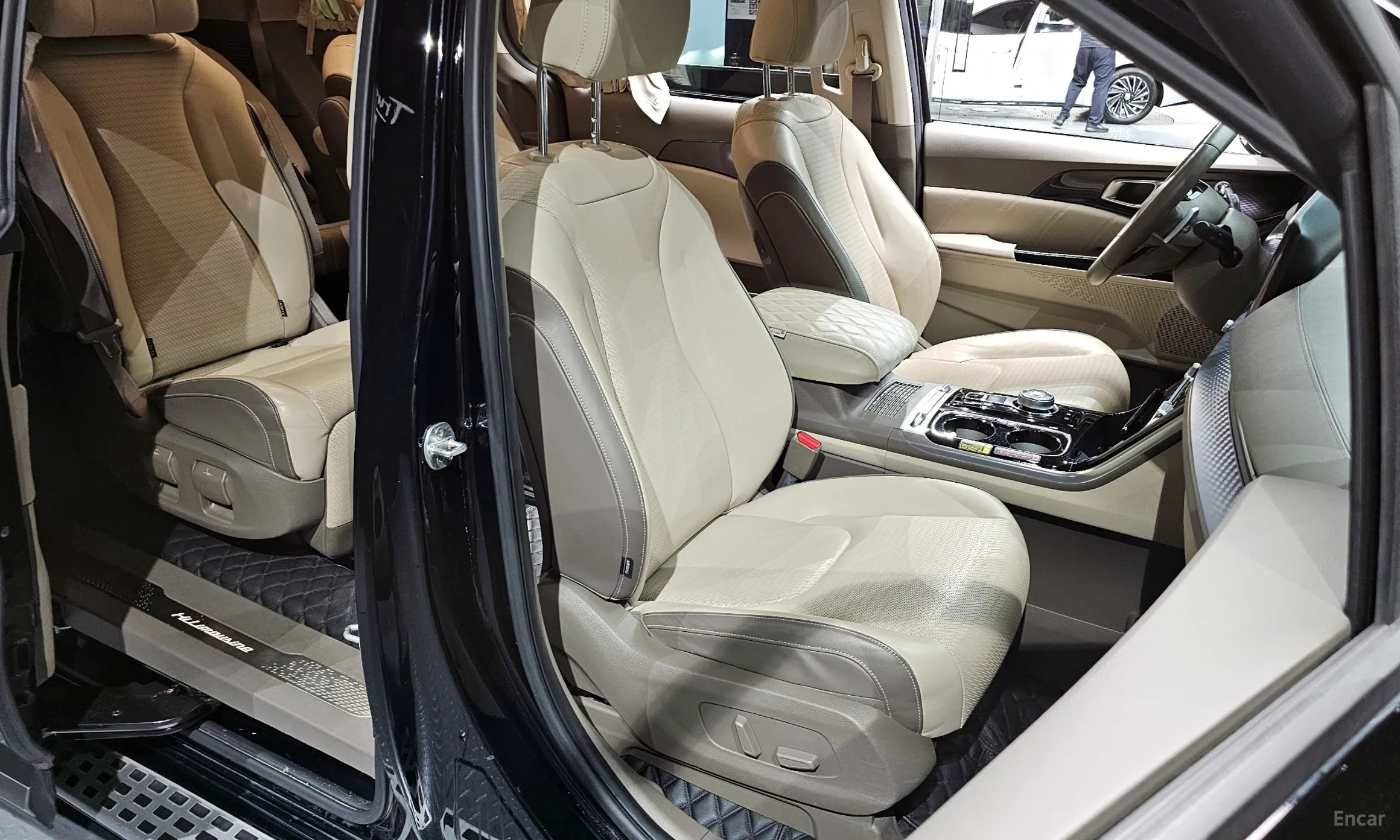 Kia Carnival Gen 4 превью 11