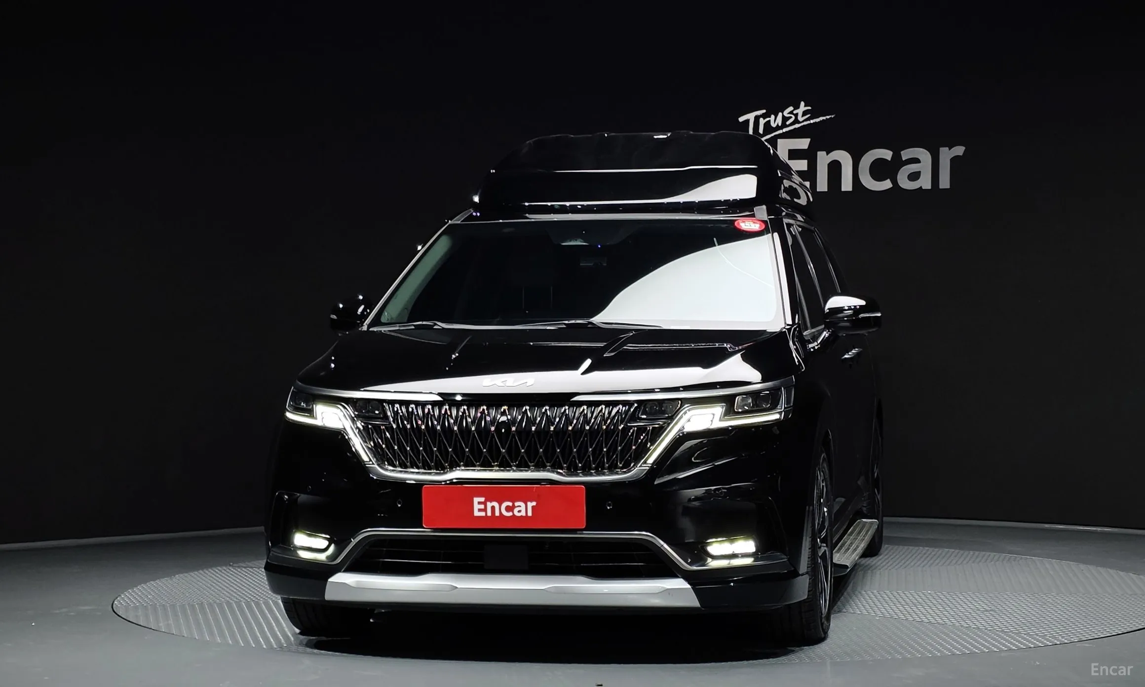 Kia Carnival Gen 4 превью 3