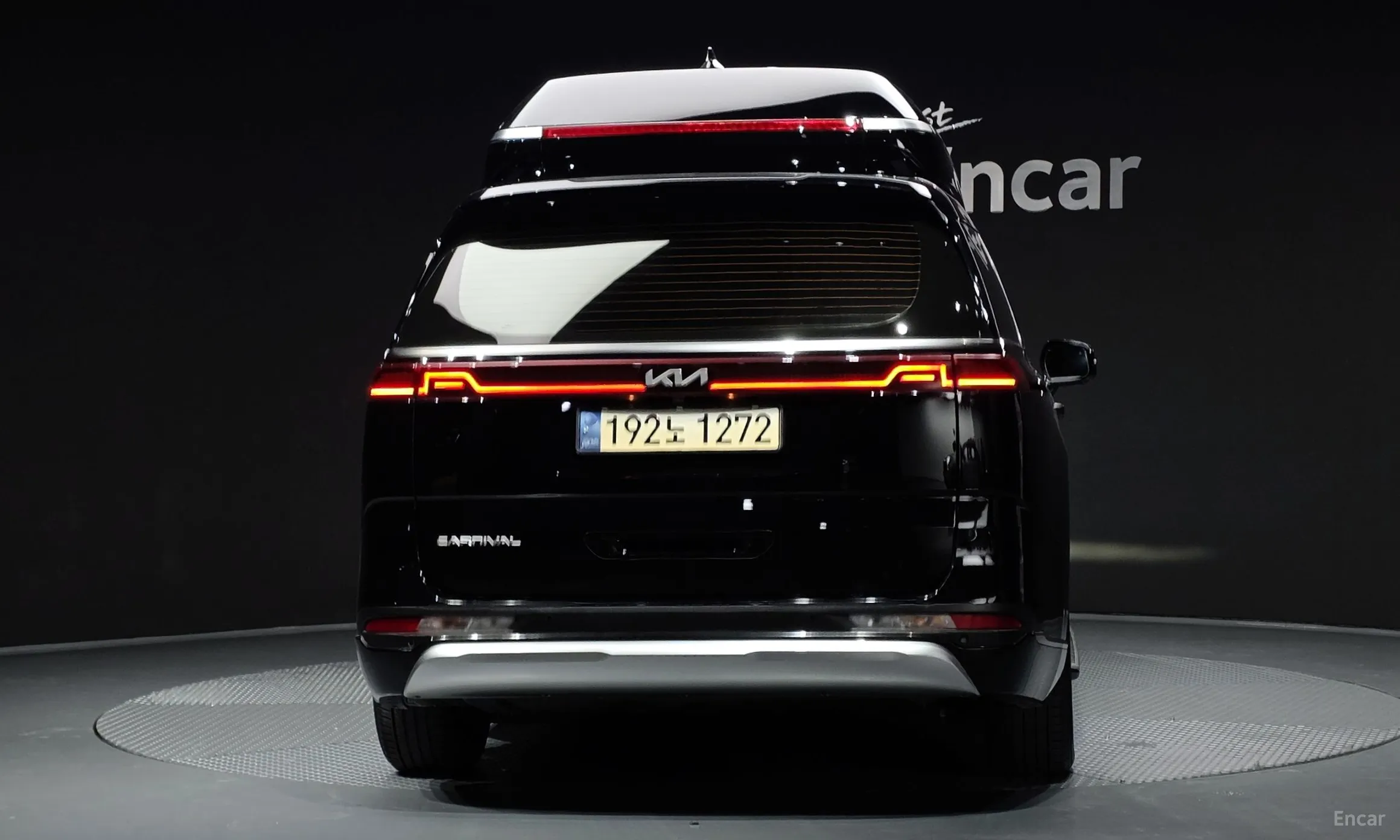Kia Carnival Gen 4 превью 4