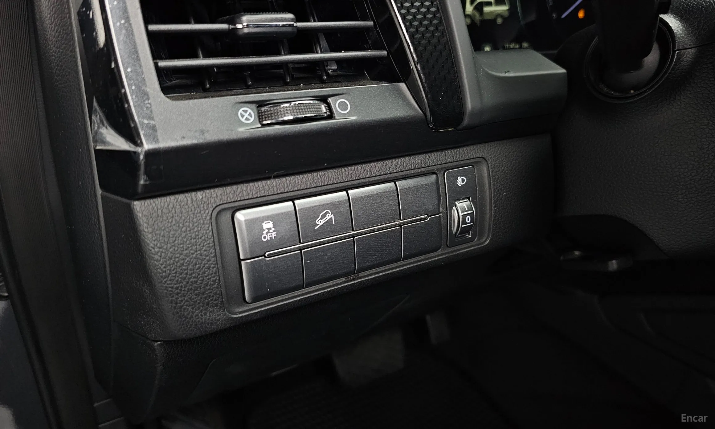 KG Mobility (SsangYong) Rexton Sports Khan превью 17