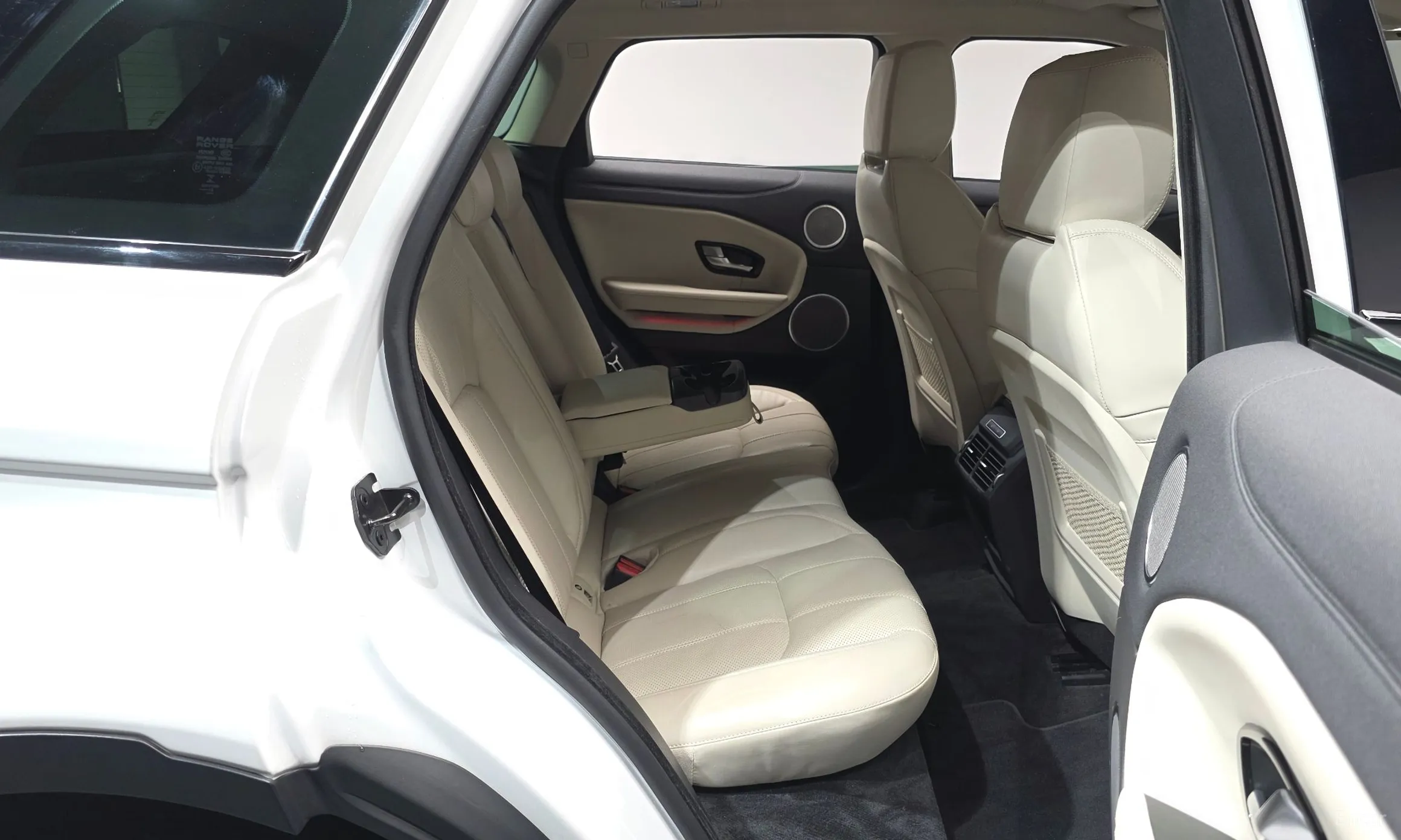 Land Rover Range Rover Evoque превью 11