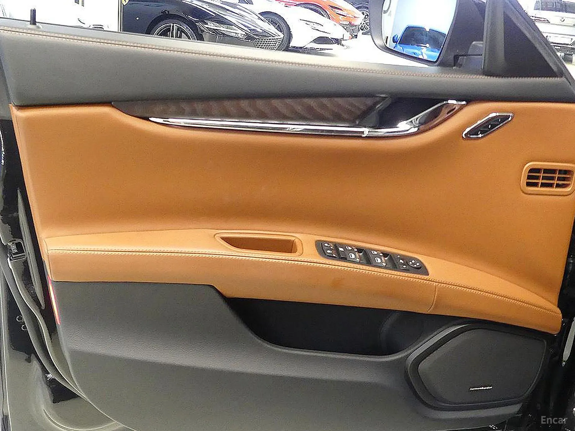 Maserati Quattroporte превью 17