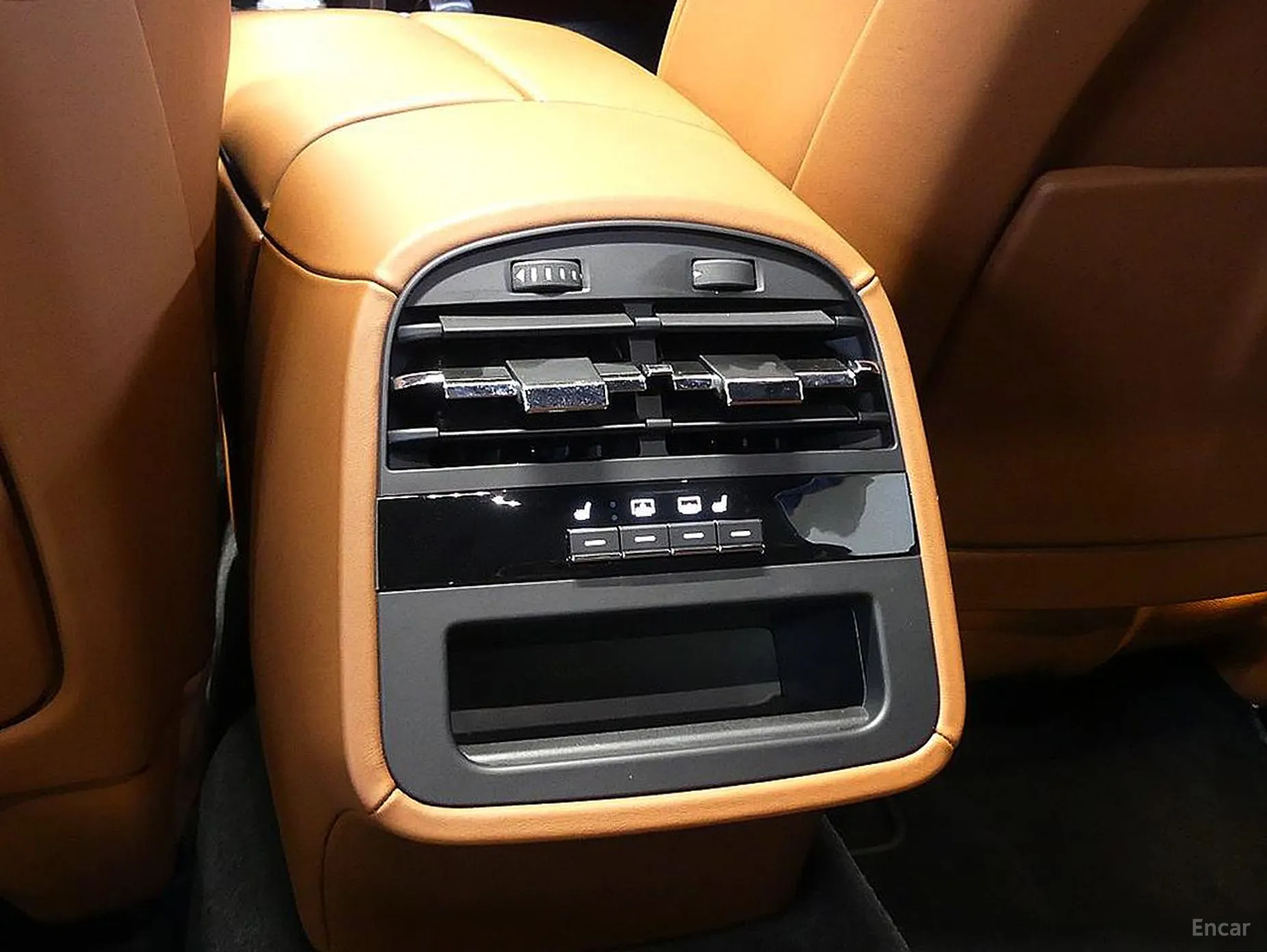 Maserati Quattroporte превью 20