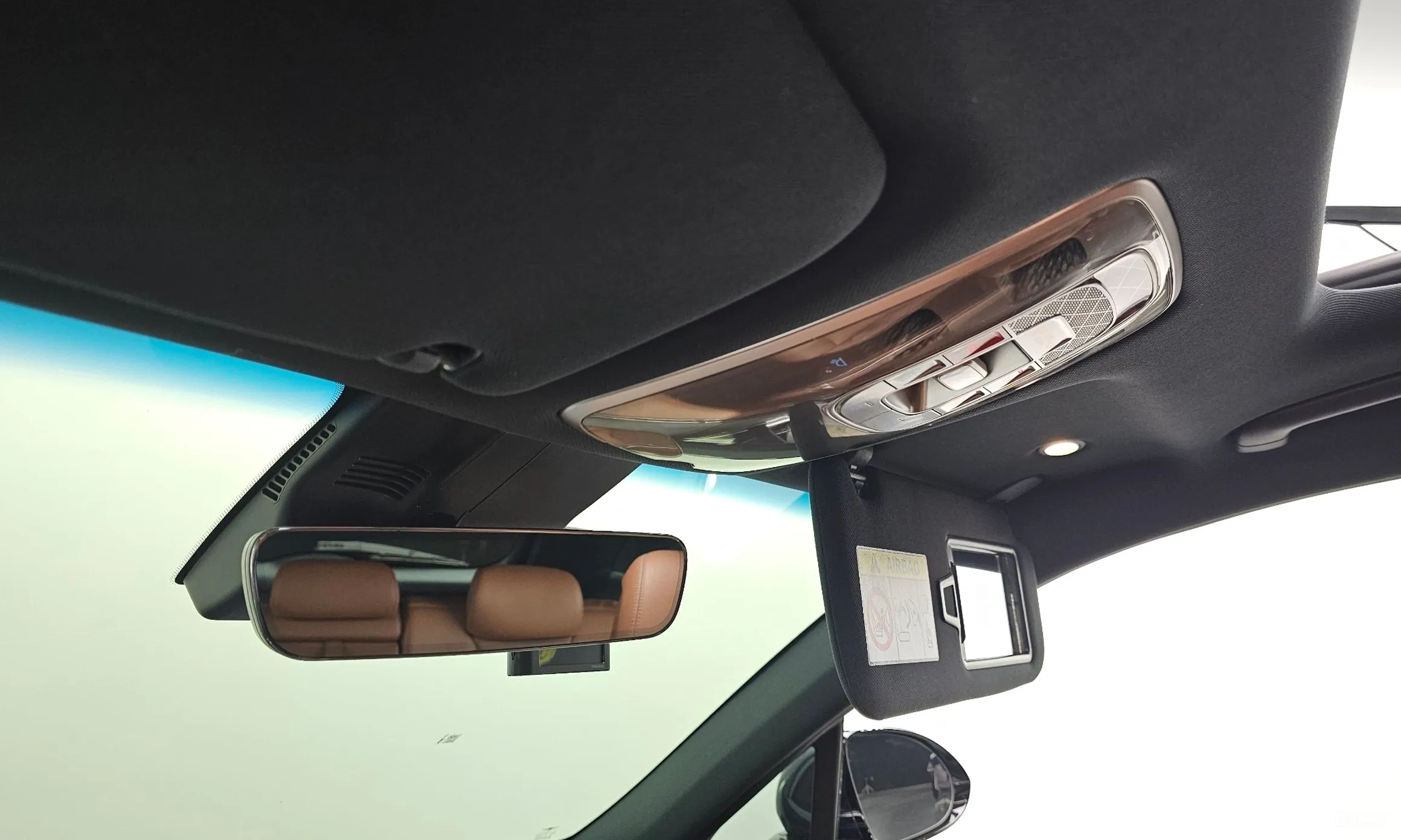 Genesis GV70 превью 18