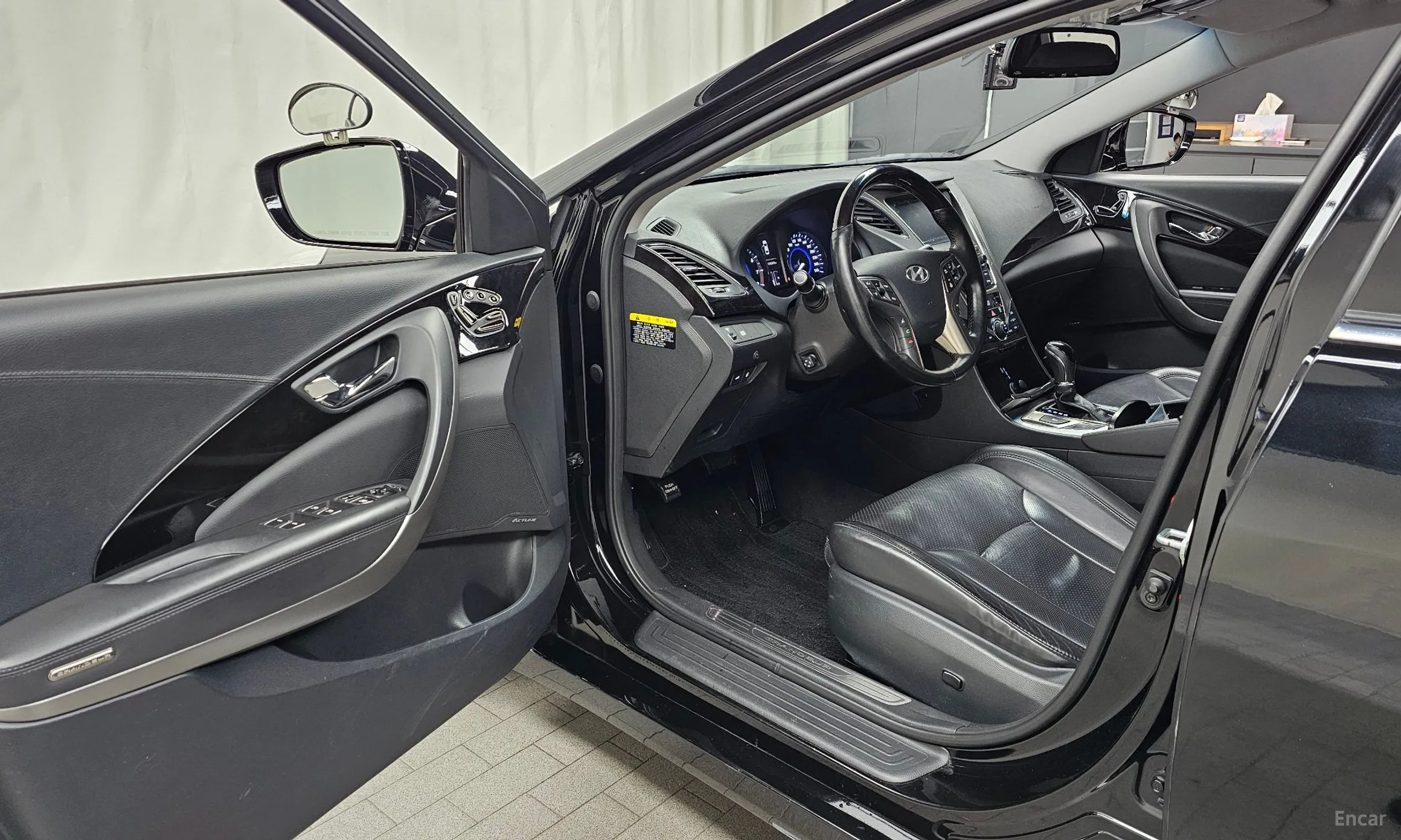 Hyundai Grandeur HG превью 10