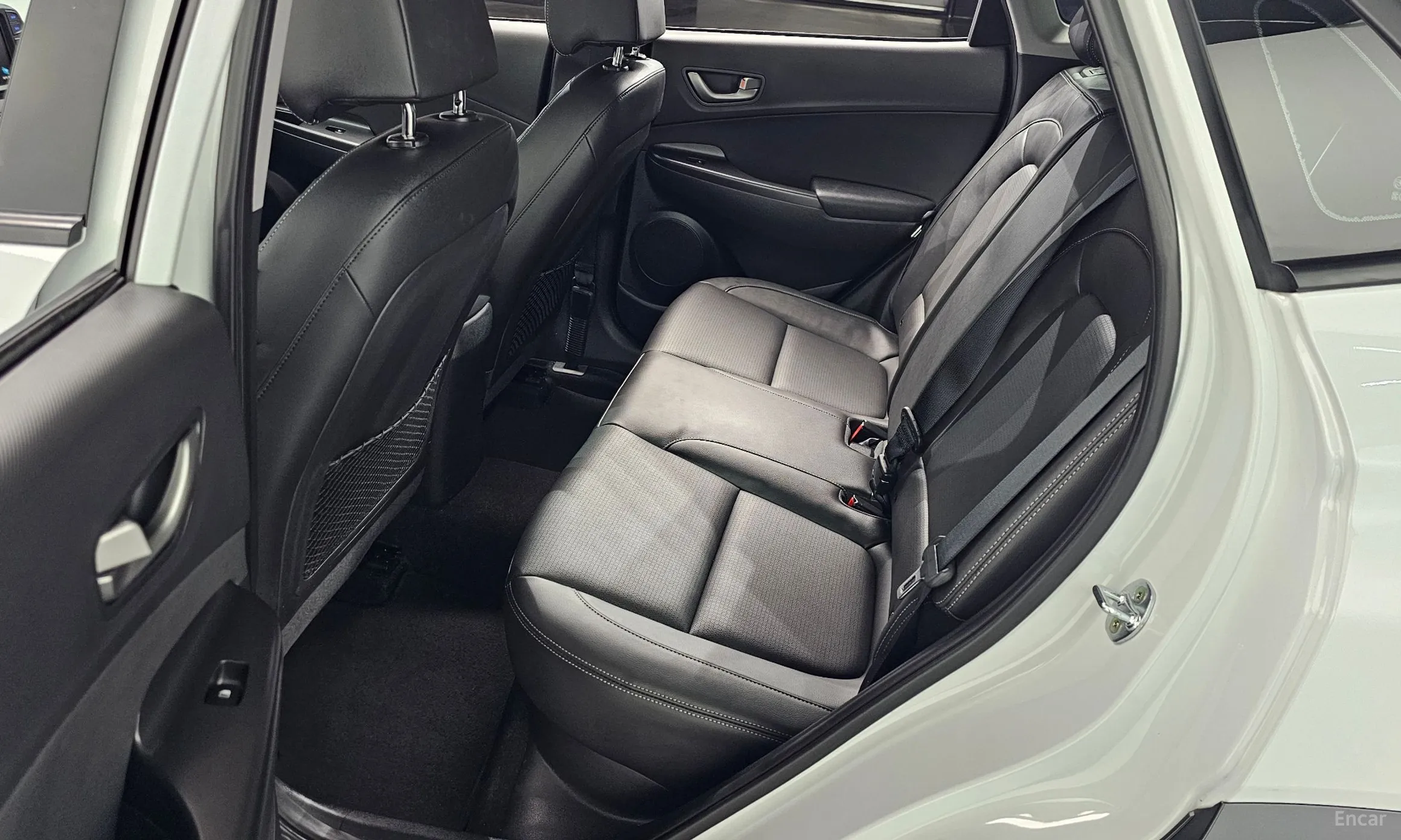 Hyundai Kona превью 11