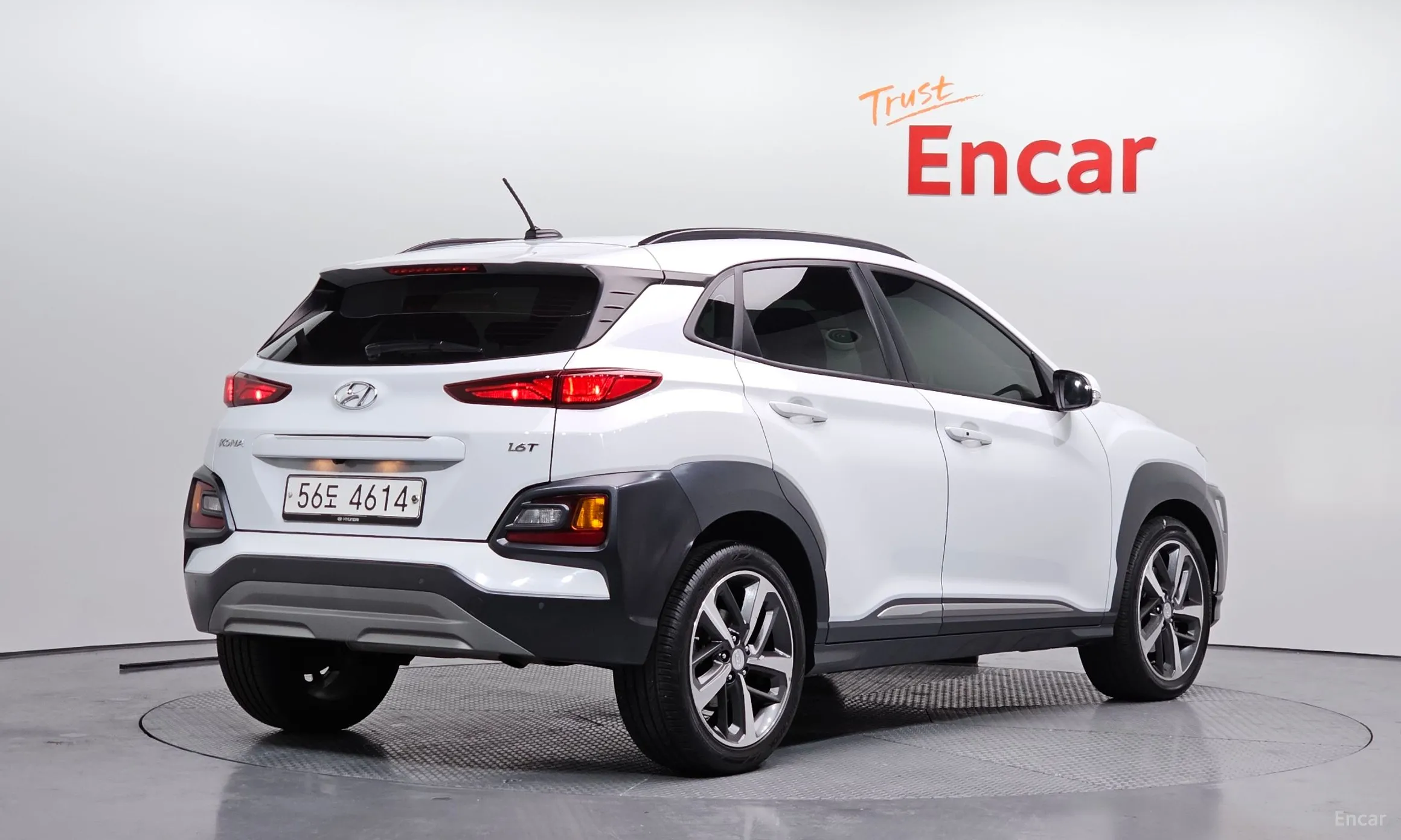 Hyundai Kona превью 2