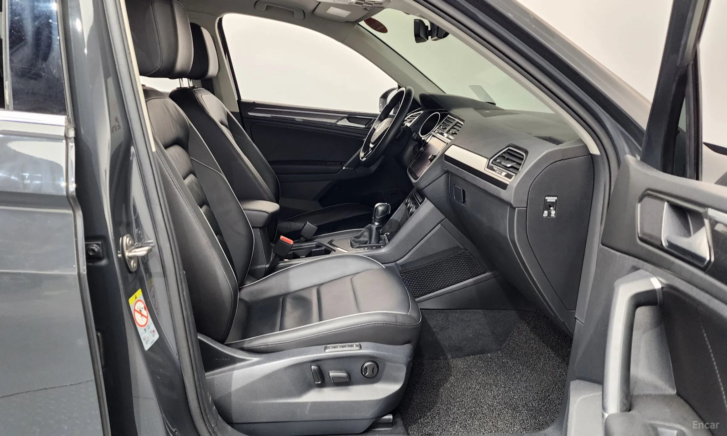 Volkswagen Tiguan 2nd Generation превью 11