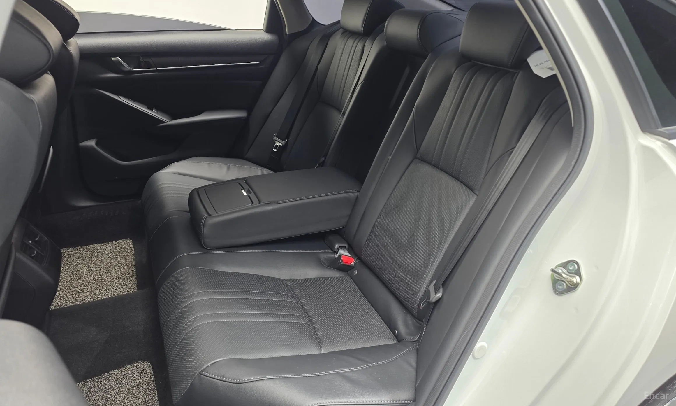 Honda Accord 10th Generation превью 12