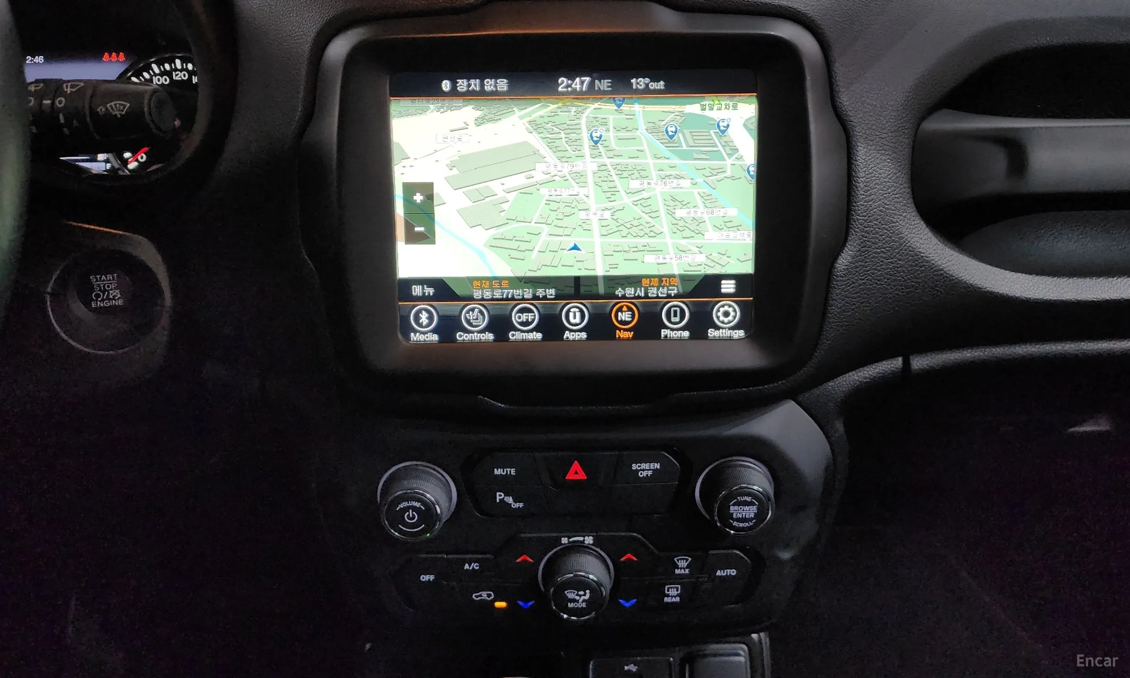 Jeep Renegade превью 14