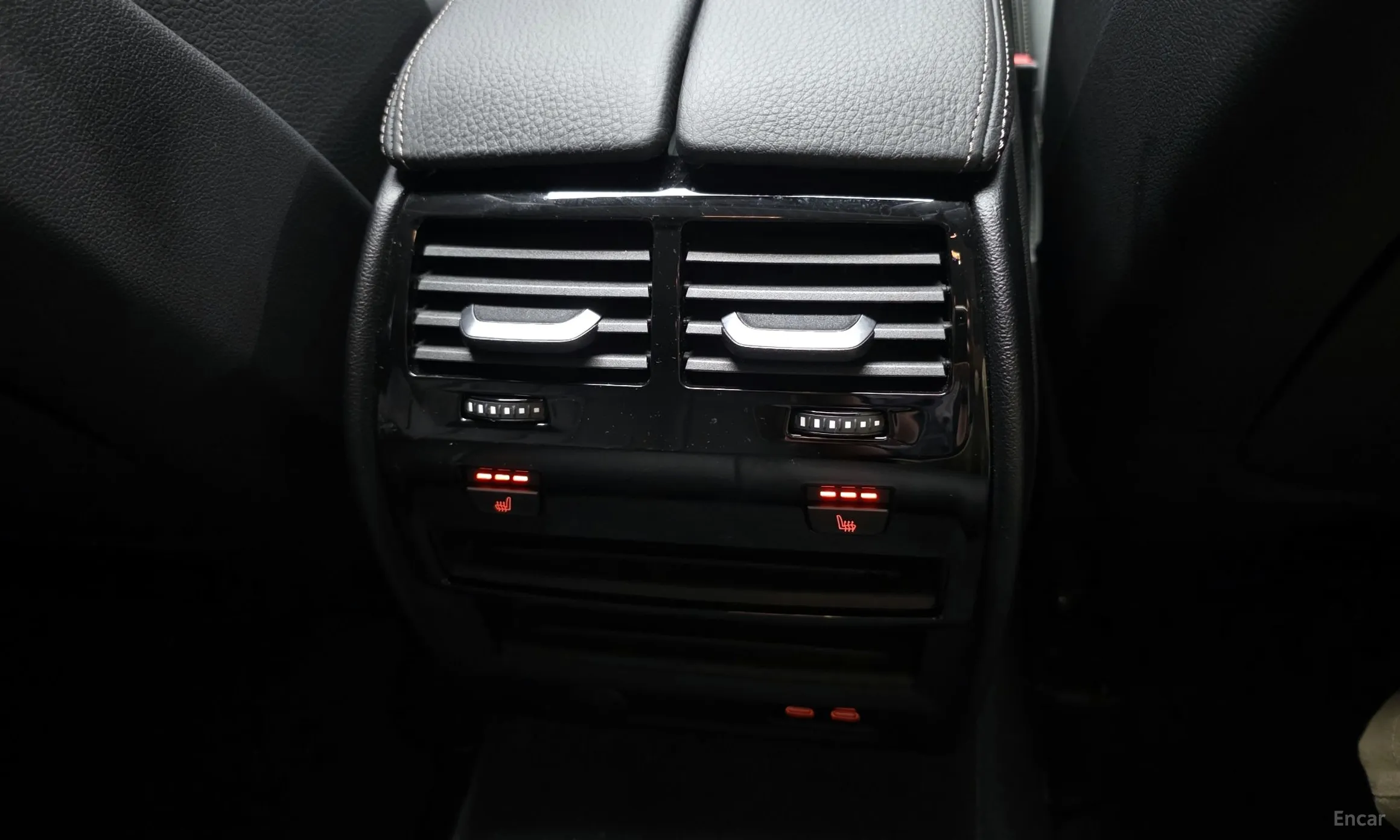 BMW 5 Series (G30) превью 18