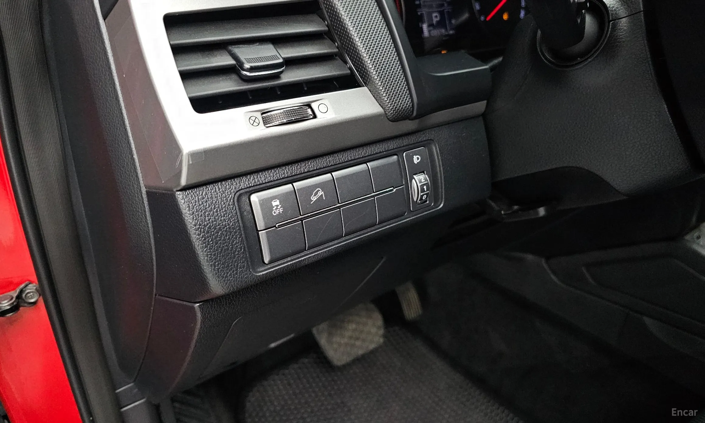 KG Mobility (SsangYong) Rexton Sports превью 18