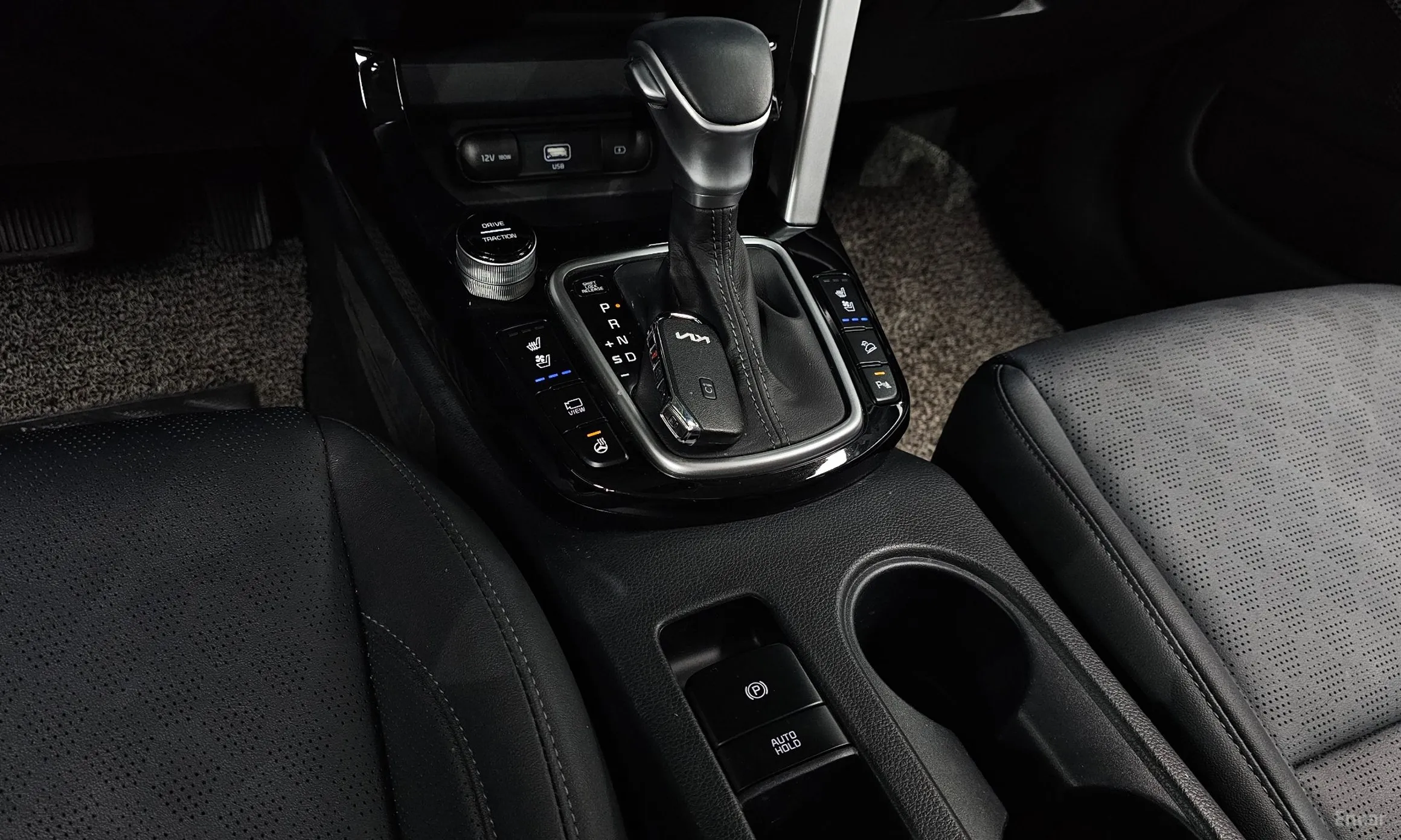 Kia Seltos превью 9