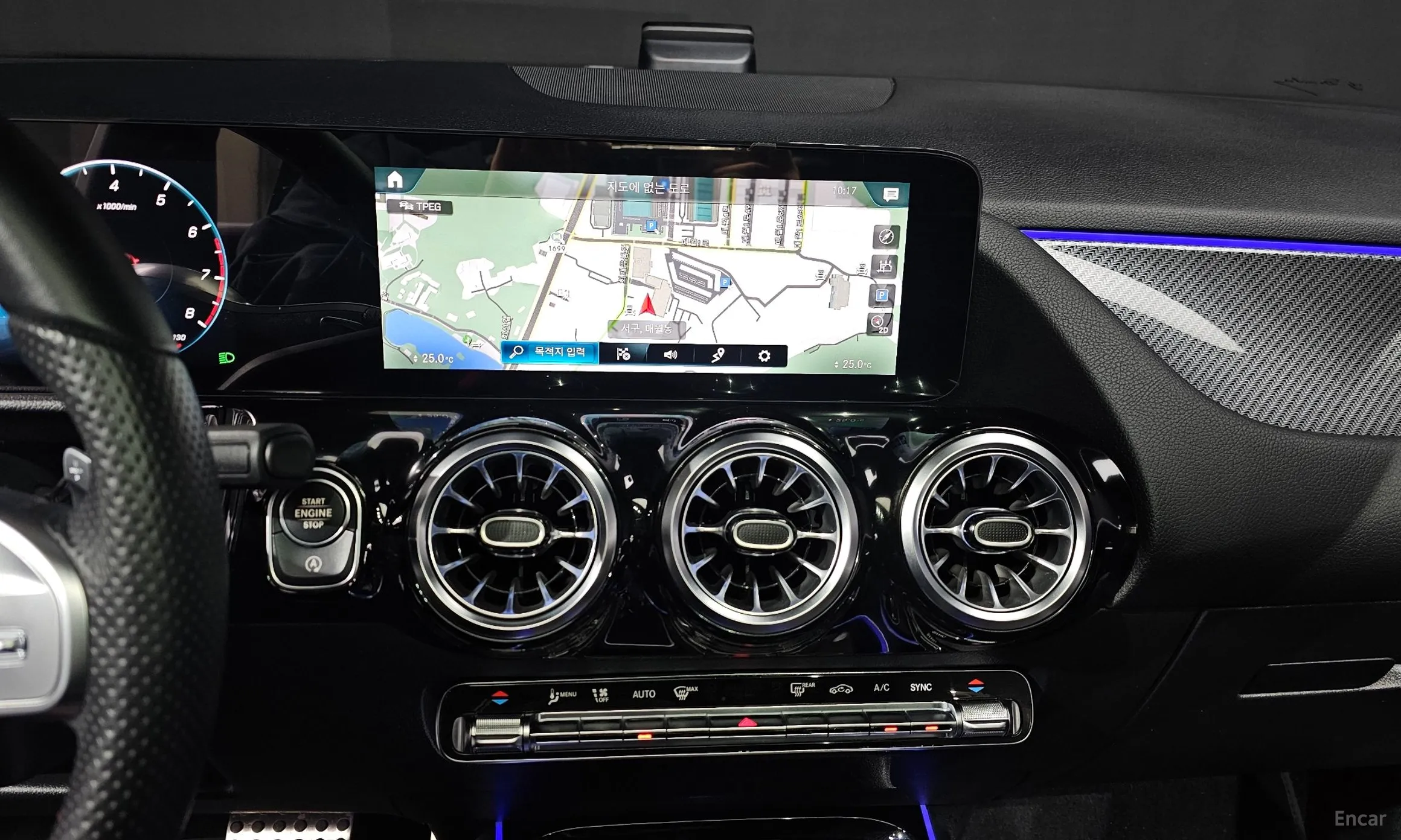 Mercedes Benz GLA-Class H247 превью 12