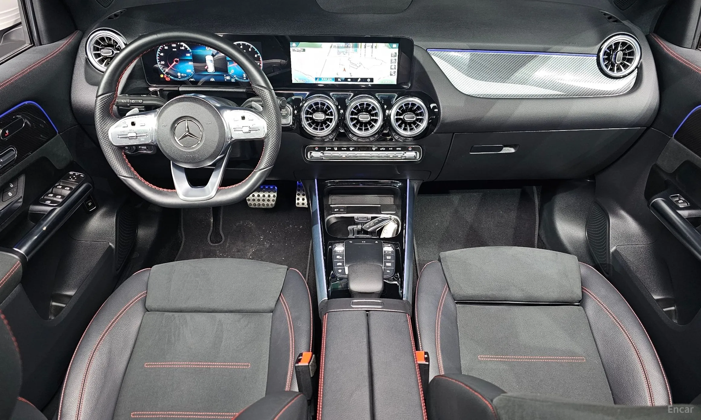 Mercedes Benz GLA-Class H247 превью 7