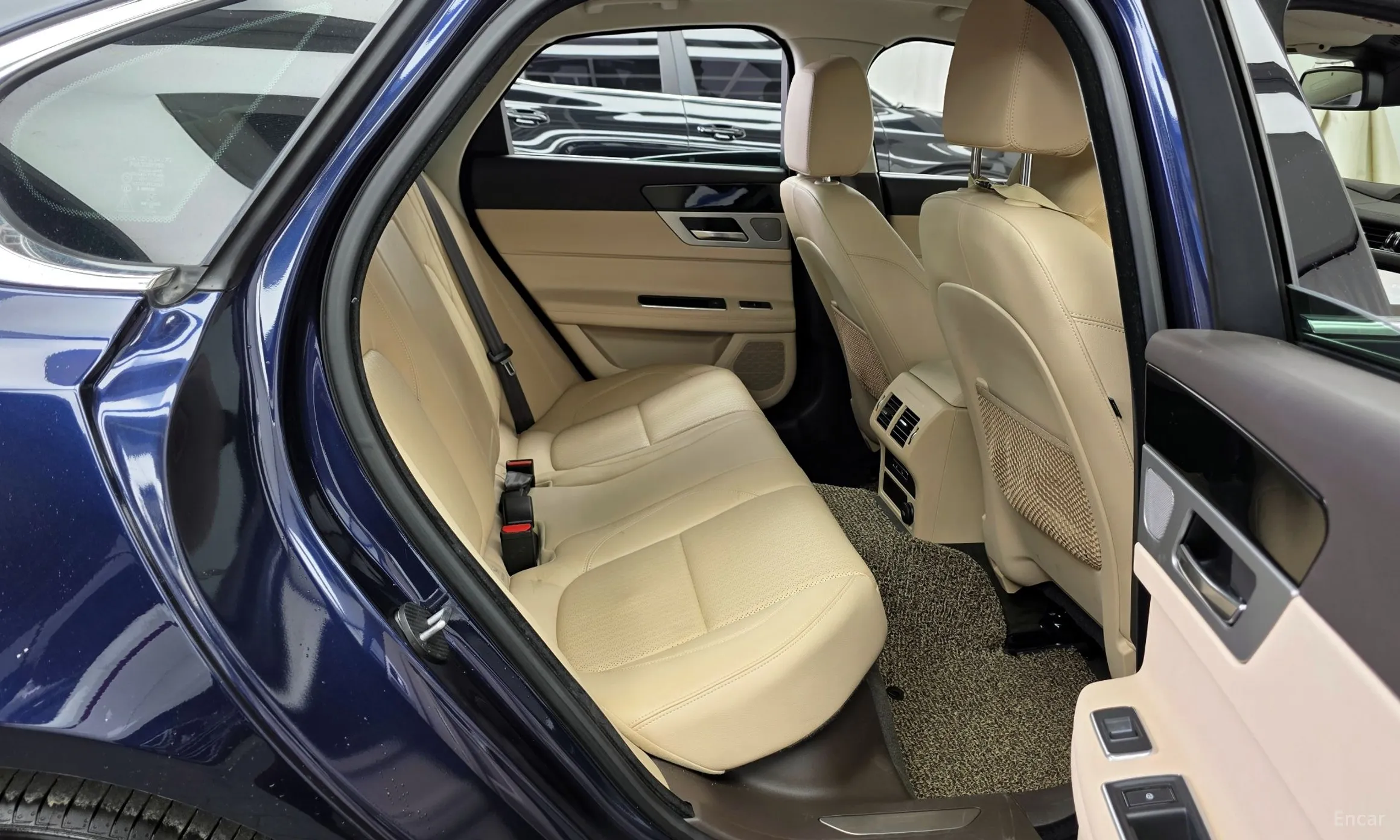 Jaguar XF (x260) превью 12